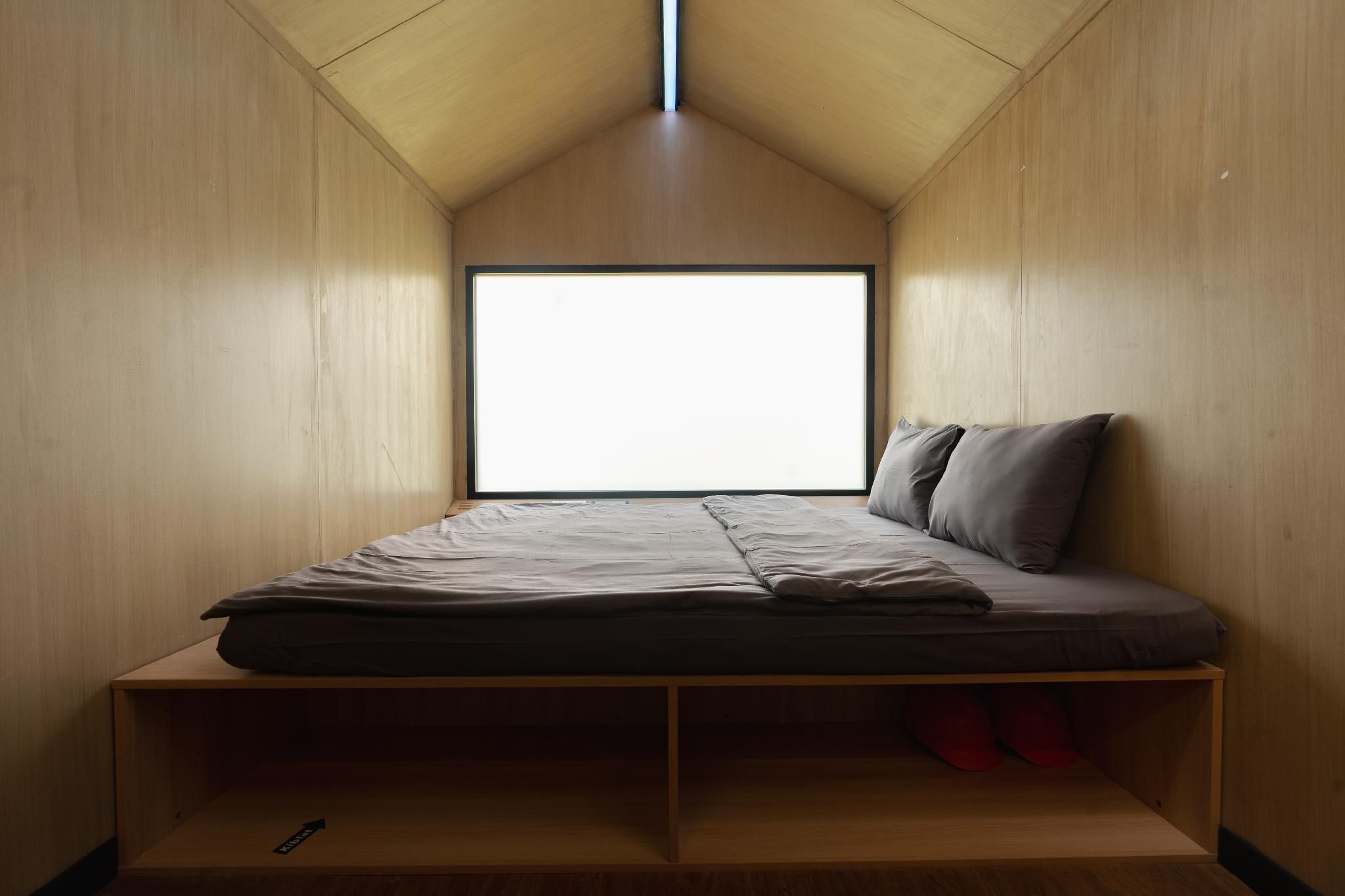 Deluxe Cabin with Hot Tub