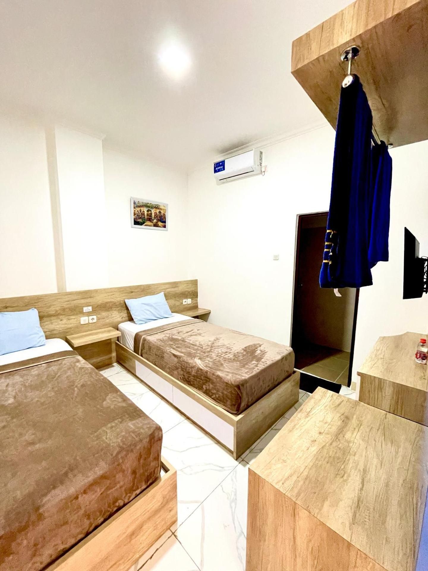 Double Air Conditioning