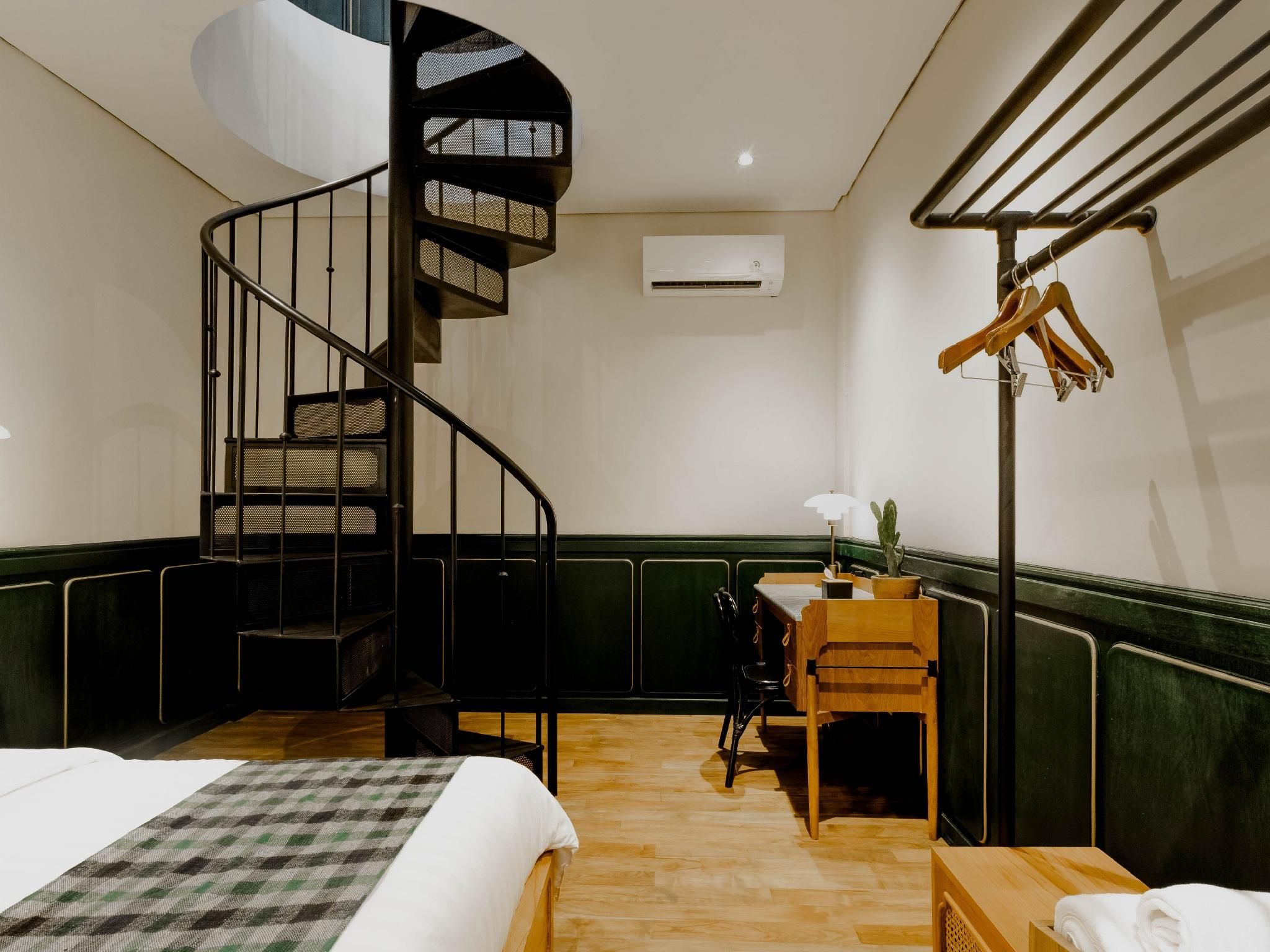 The Loft Medium