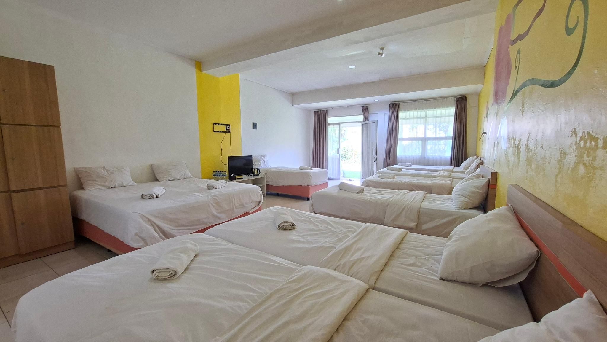 9-Bed Private Room Ensuite