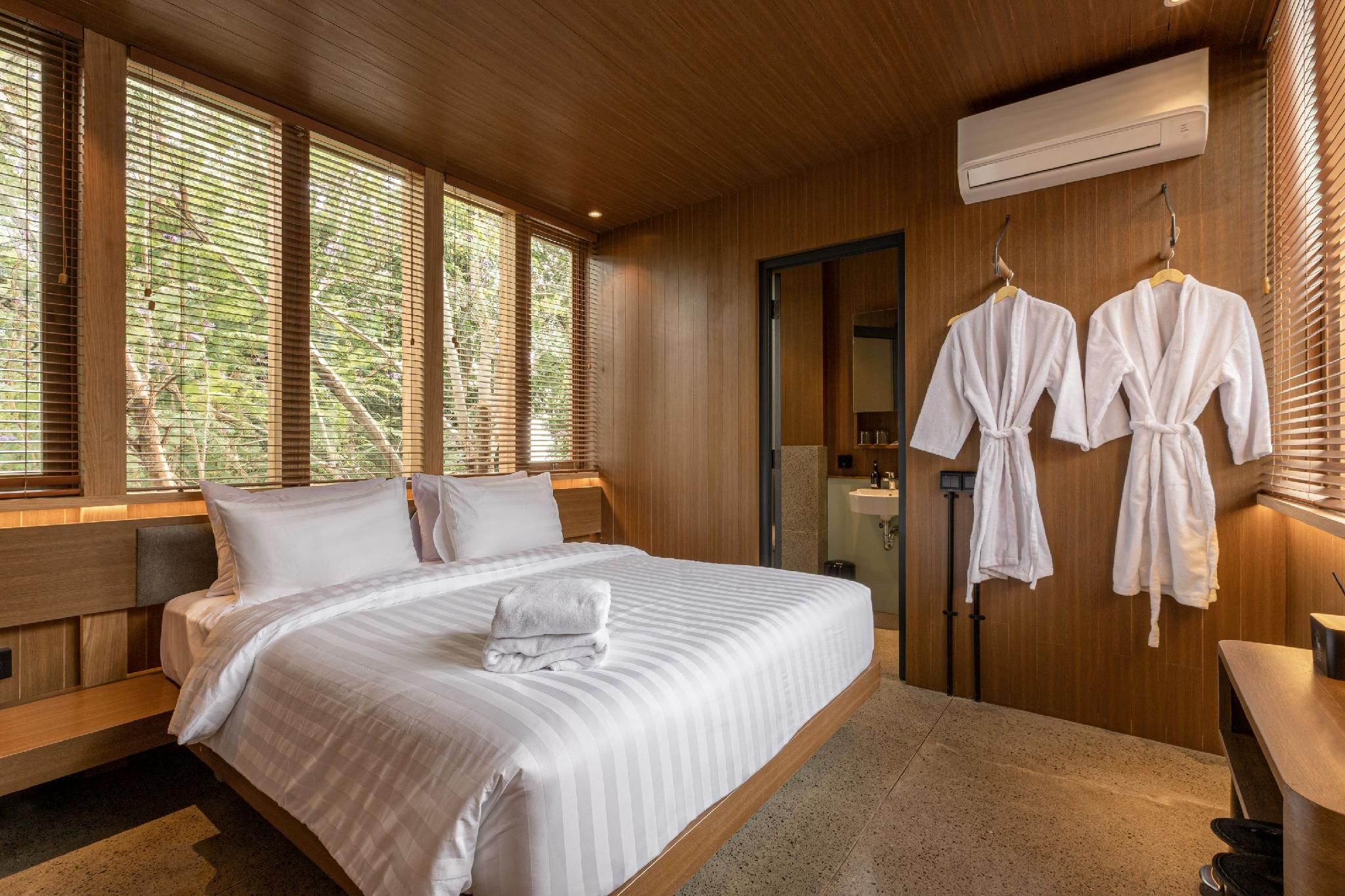 Residence 2-Bedroom Family Suite