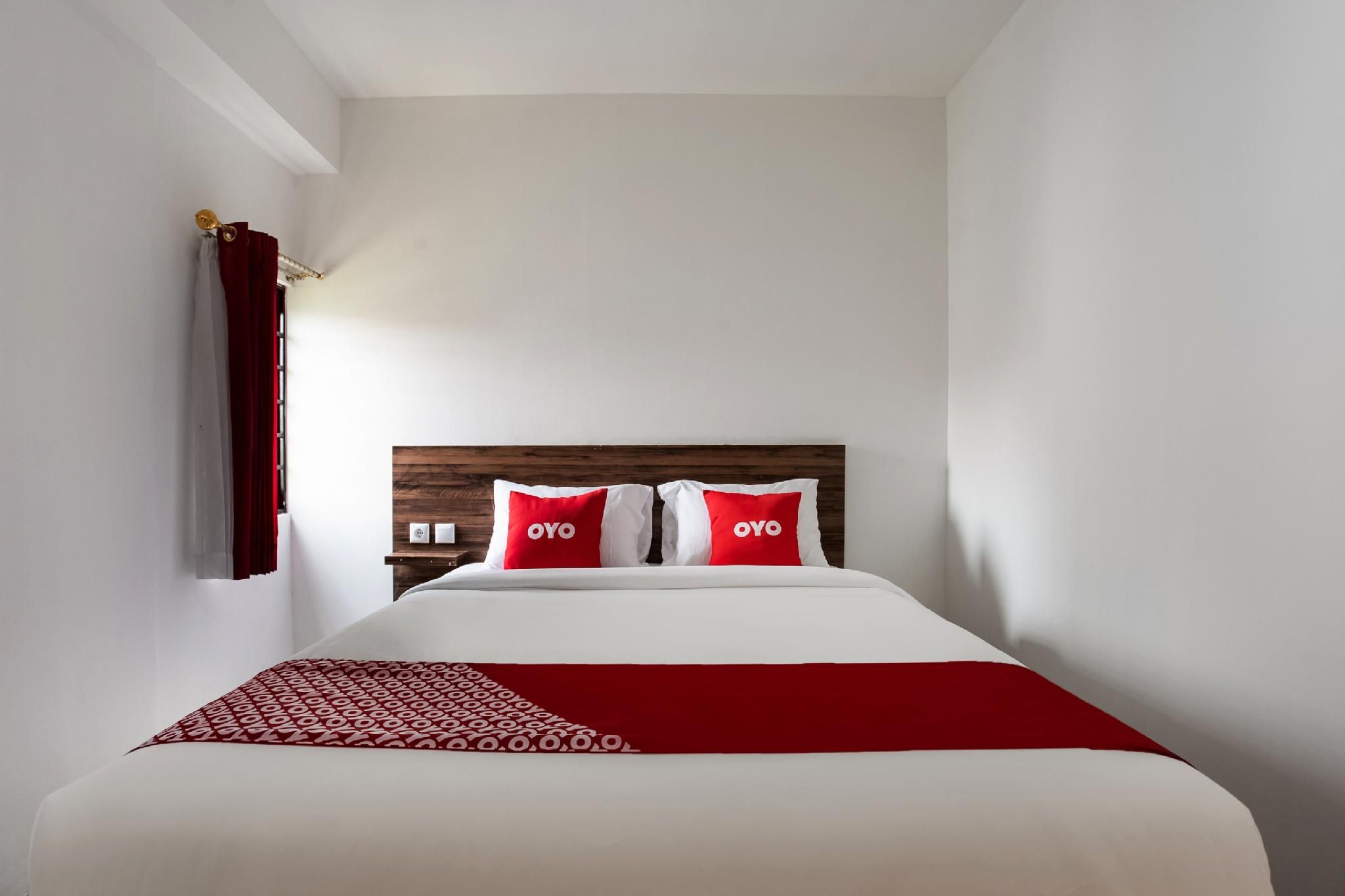 Suite Family Room