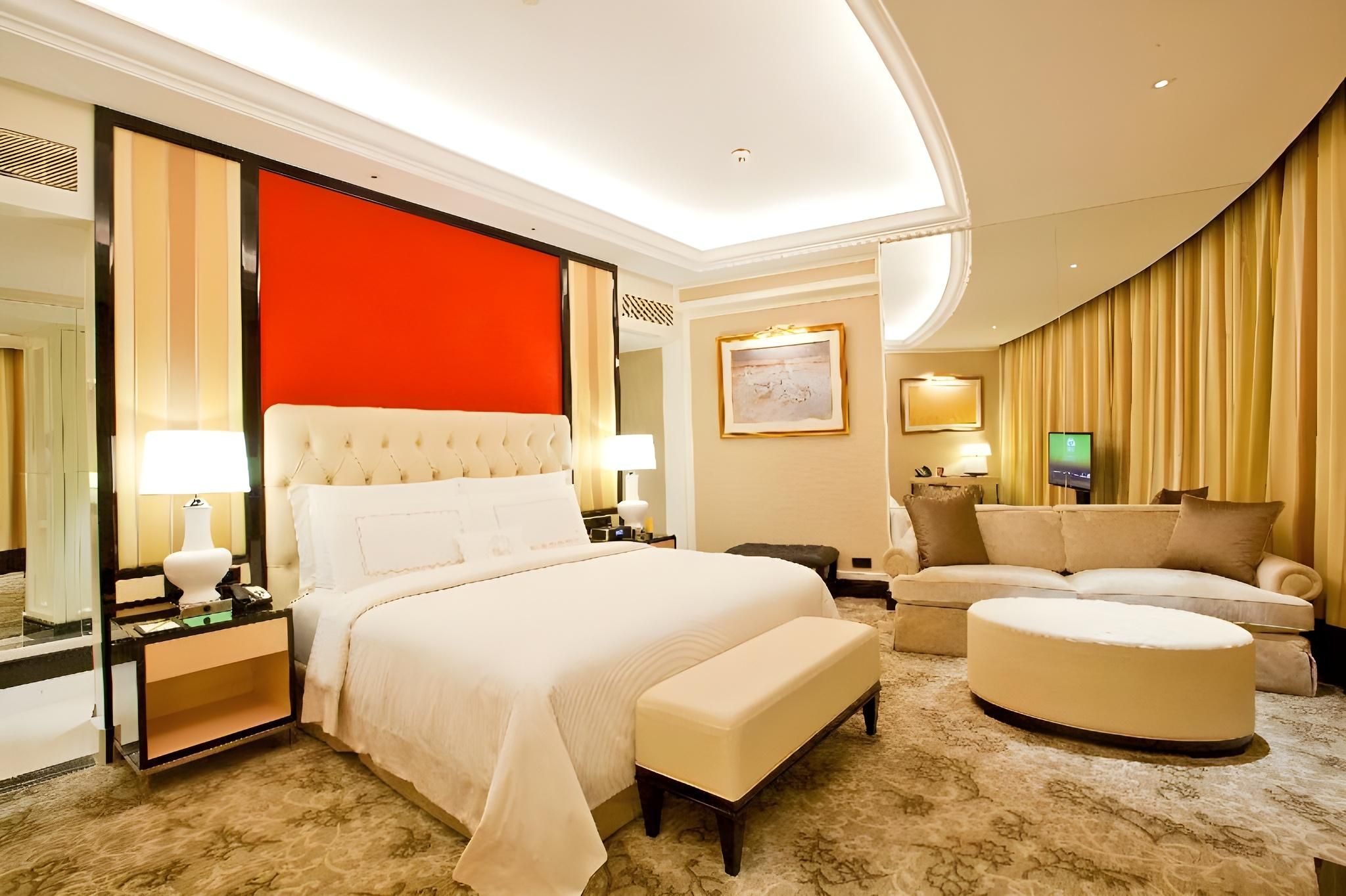 Celebrity Suite