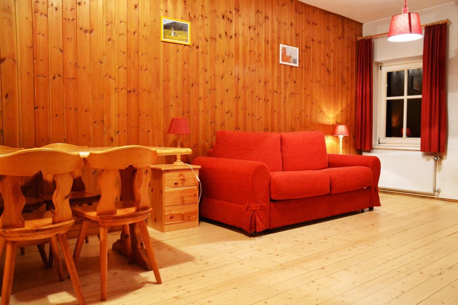 Studio (2 Adults)