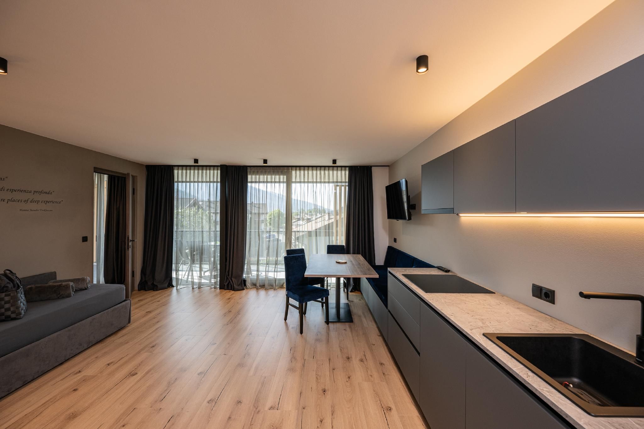 Deluxe 2 Bedroom