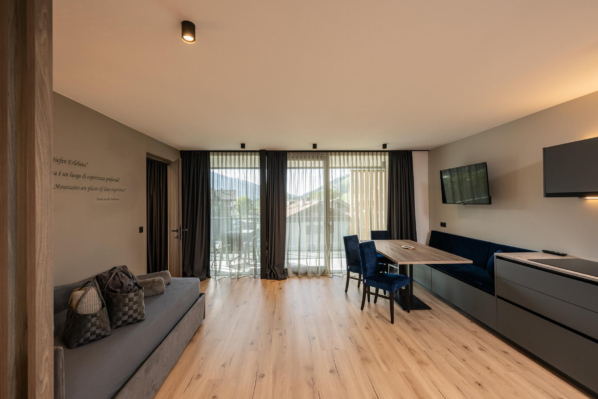 Deluxe 2 Bedroom