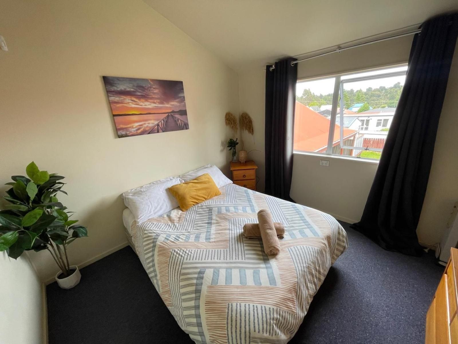 Budget Double Room with Shared Bathroom