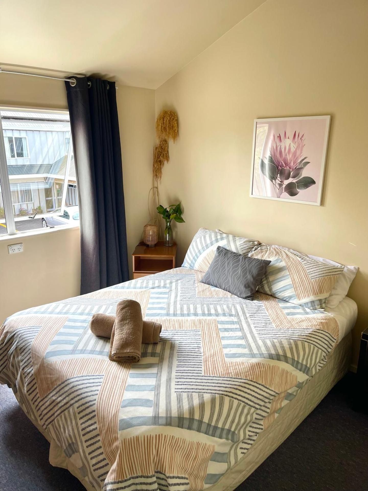 Budget Double Room with Shared Bathroom