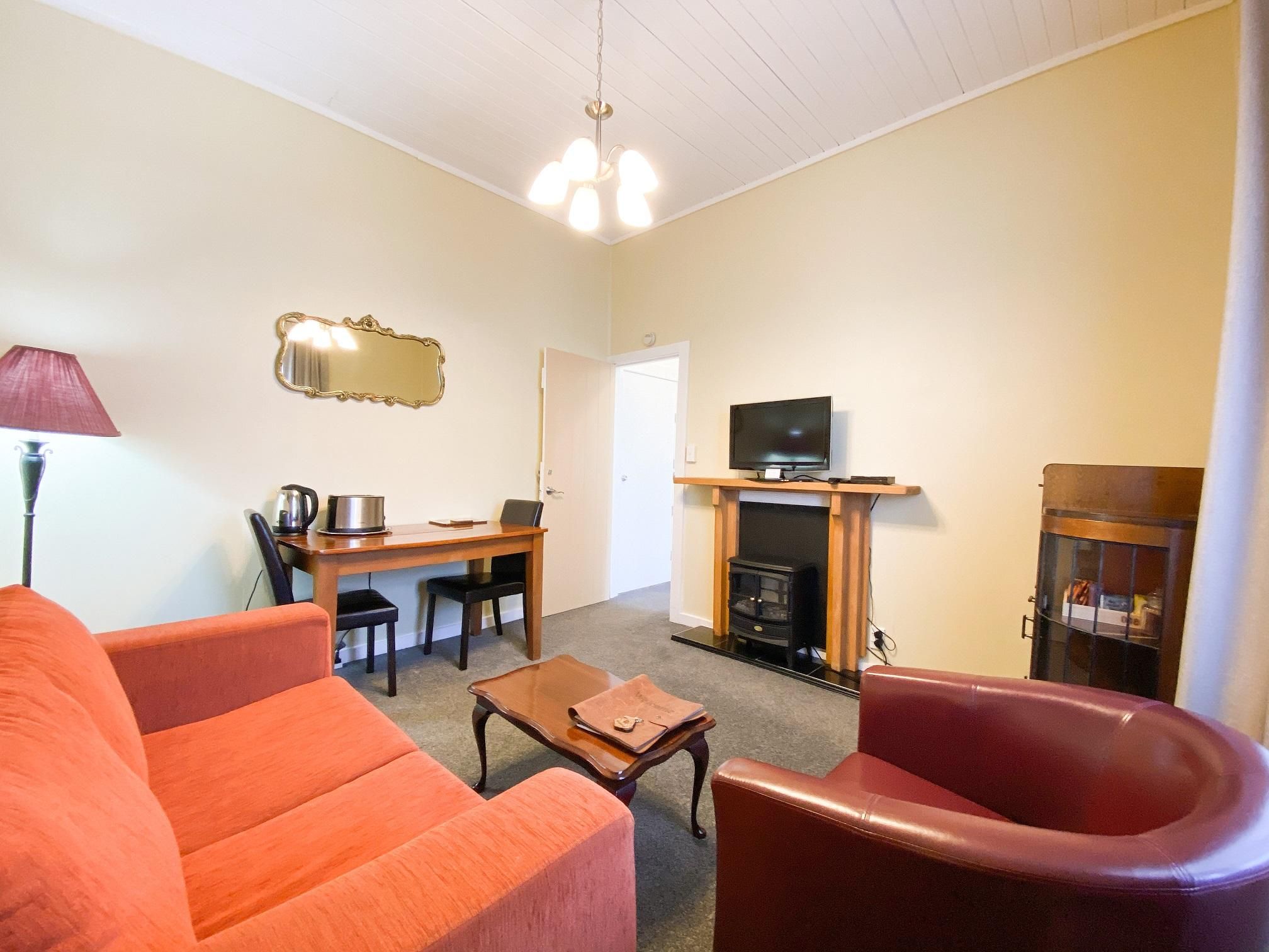 One Bedroom Suite Queen