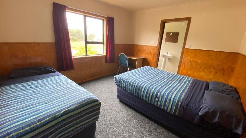 Twin Room with Private Bathroom