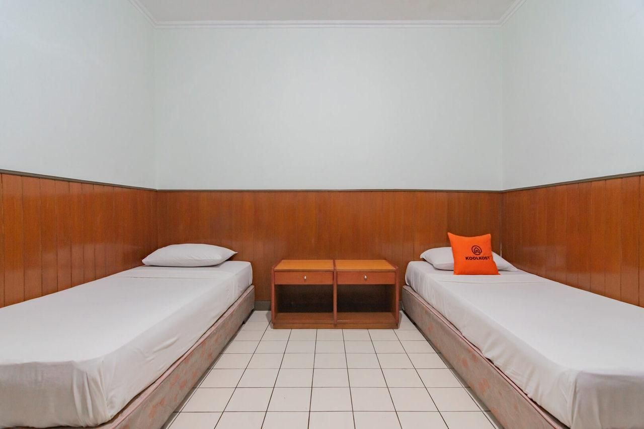 Twin room without A/C