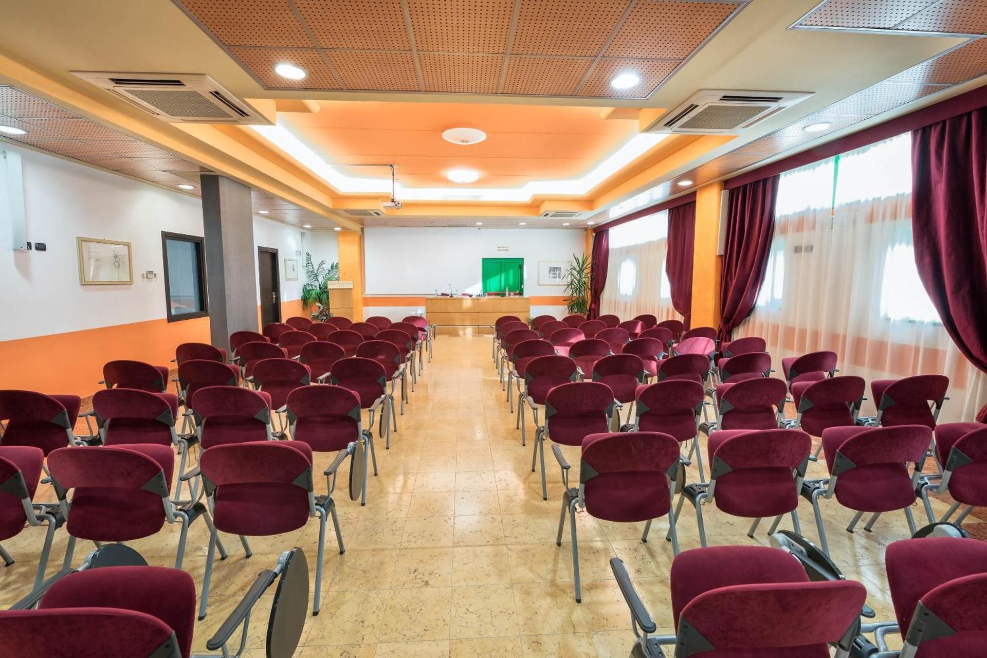 meeting room / ballrooms