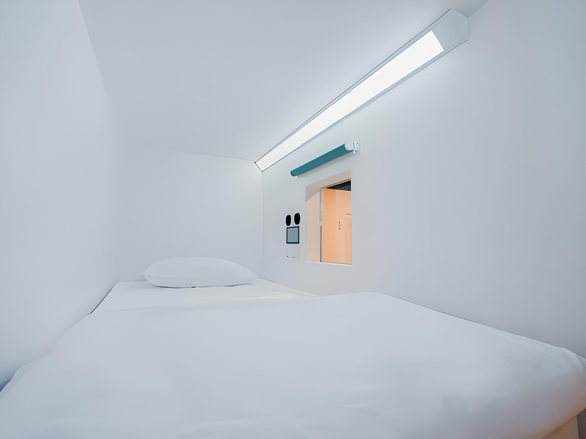 Sky Single Room