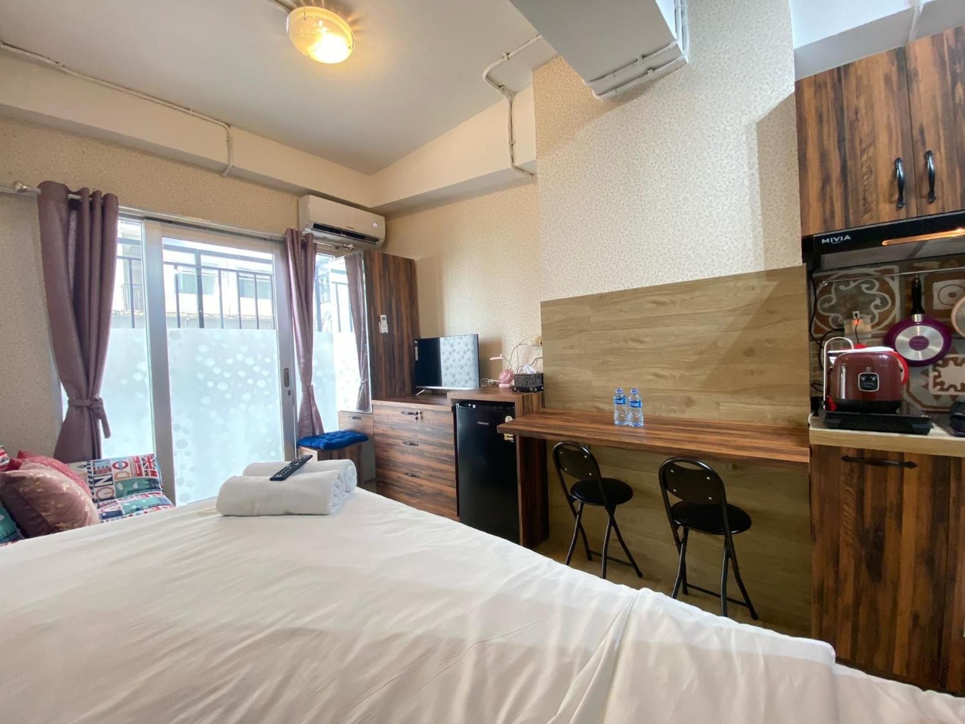 Studio Apartment
