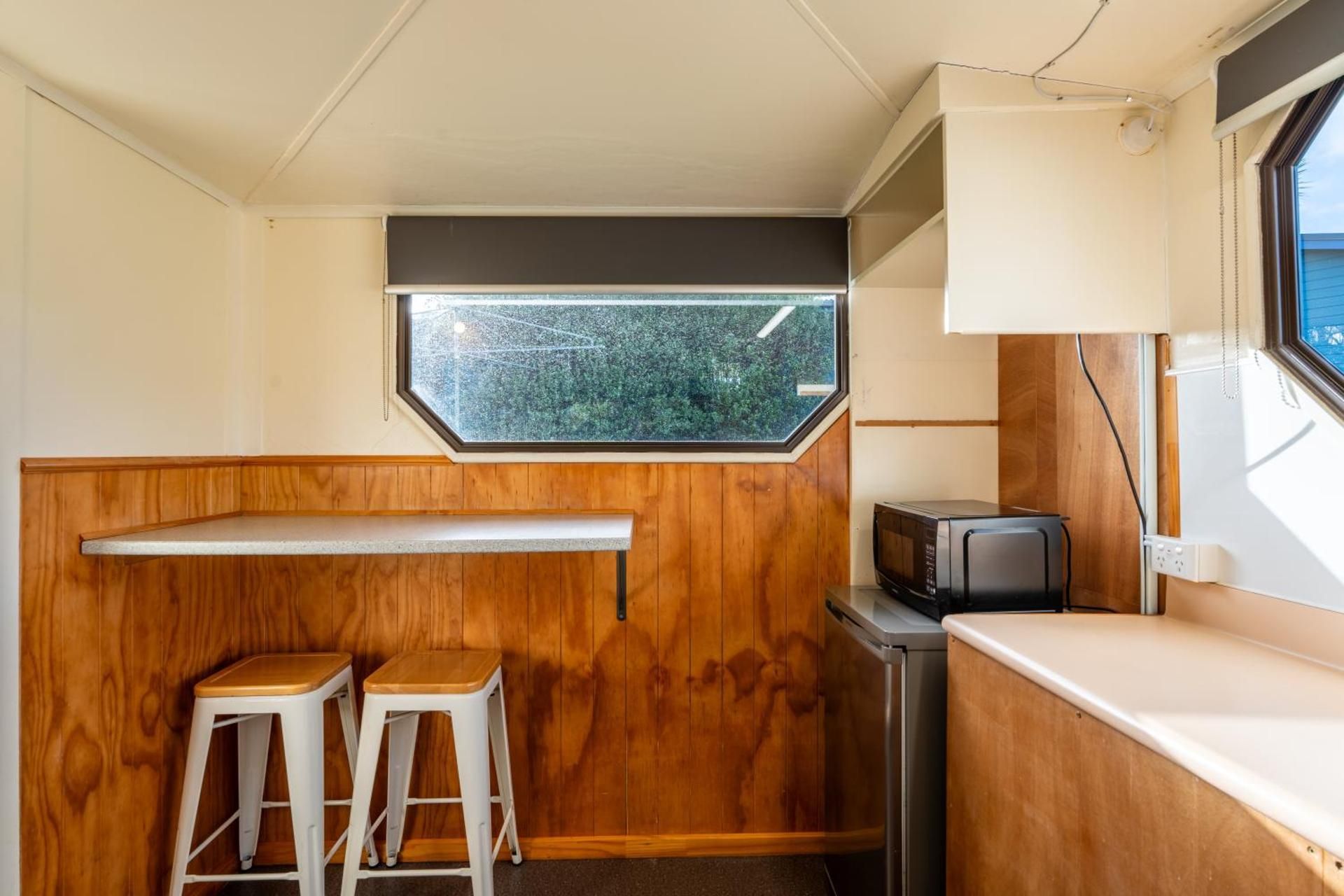 Cottage with Shared Bathroom