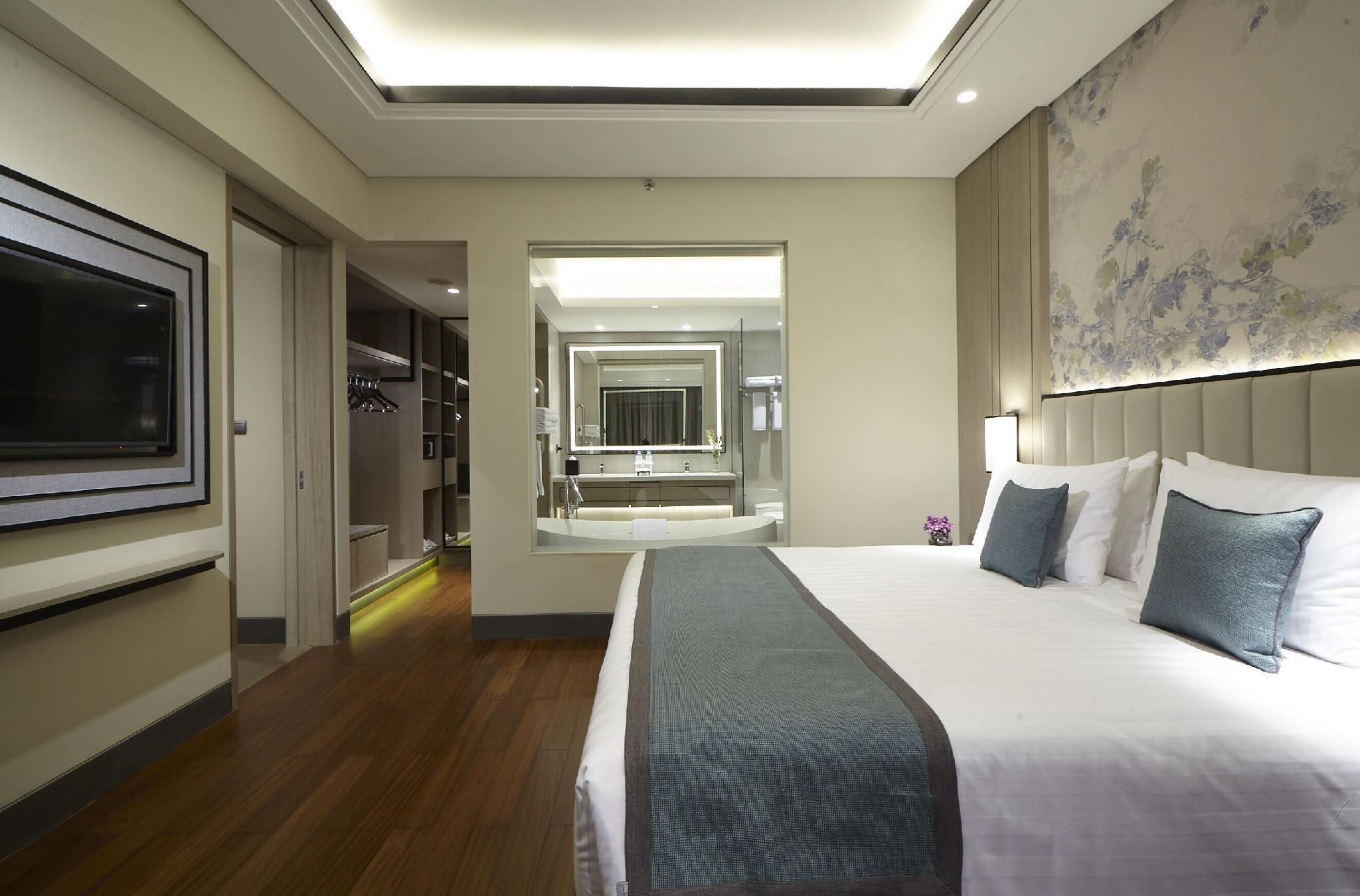 Pine Suite Room