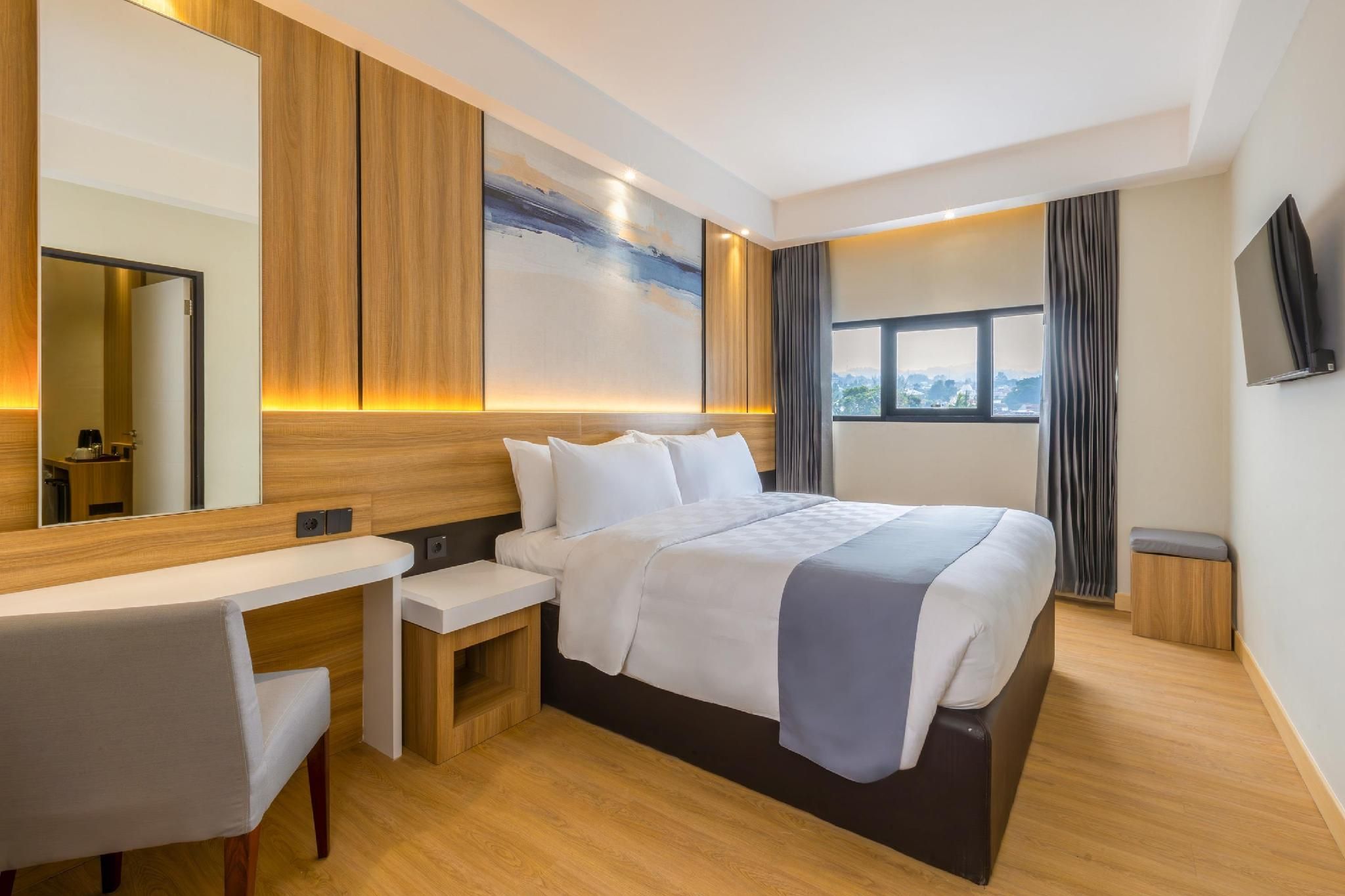 1 Double Bed, Non-Smoking, Executive Room, Flat Screen TV, Full Breakfast Included