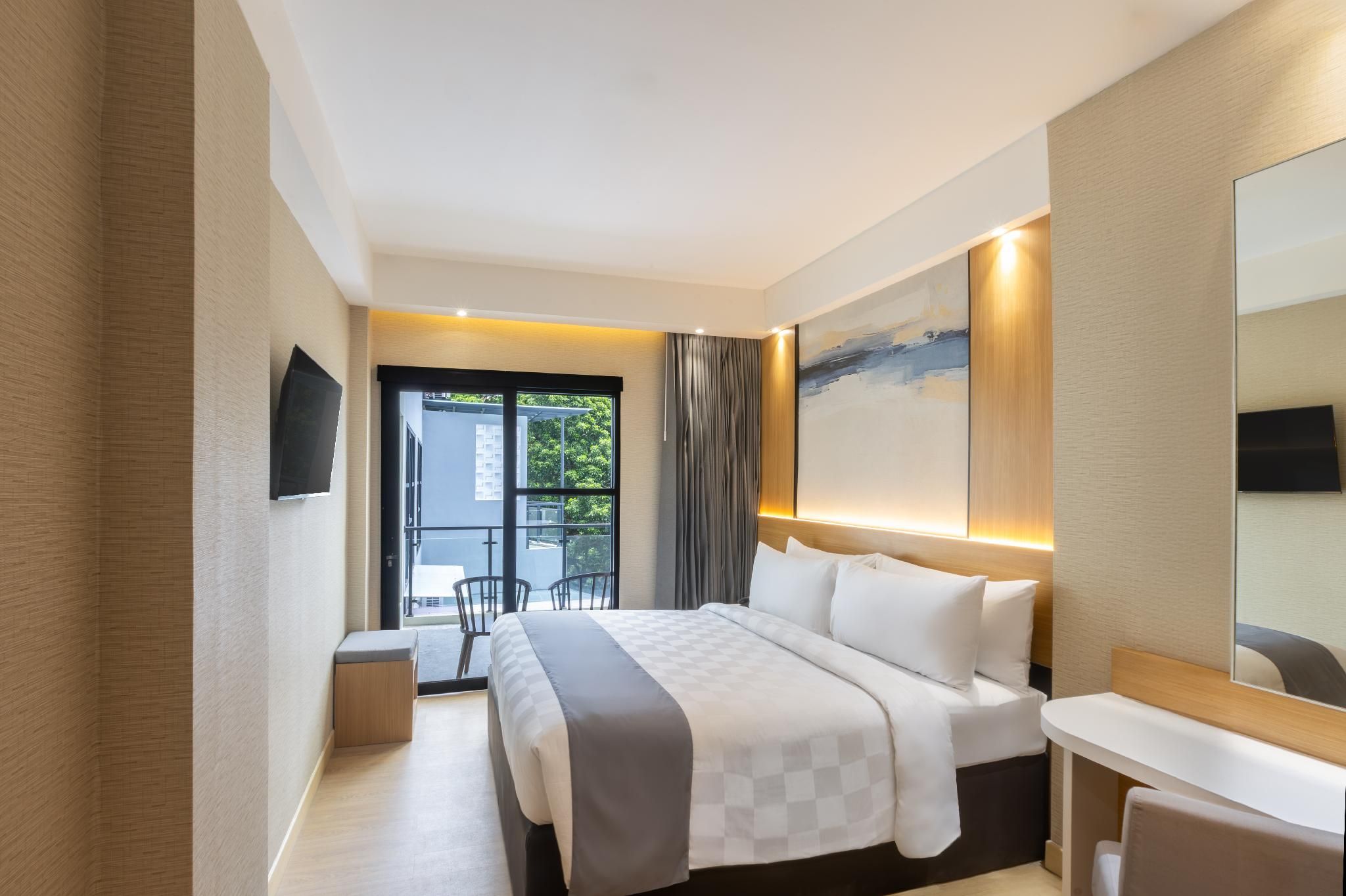 1 Double Bed, Non-Smoking, Executive Room, Flat Screen TV, Full Breakfast Included