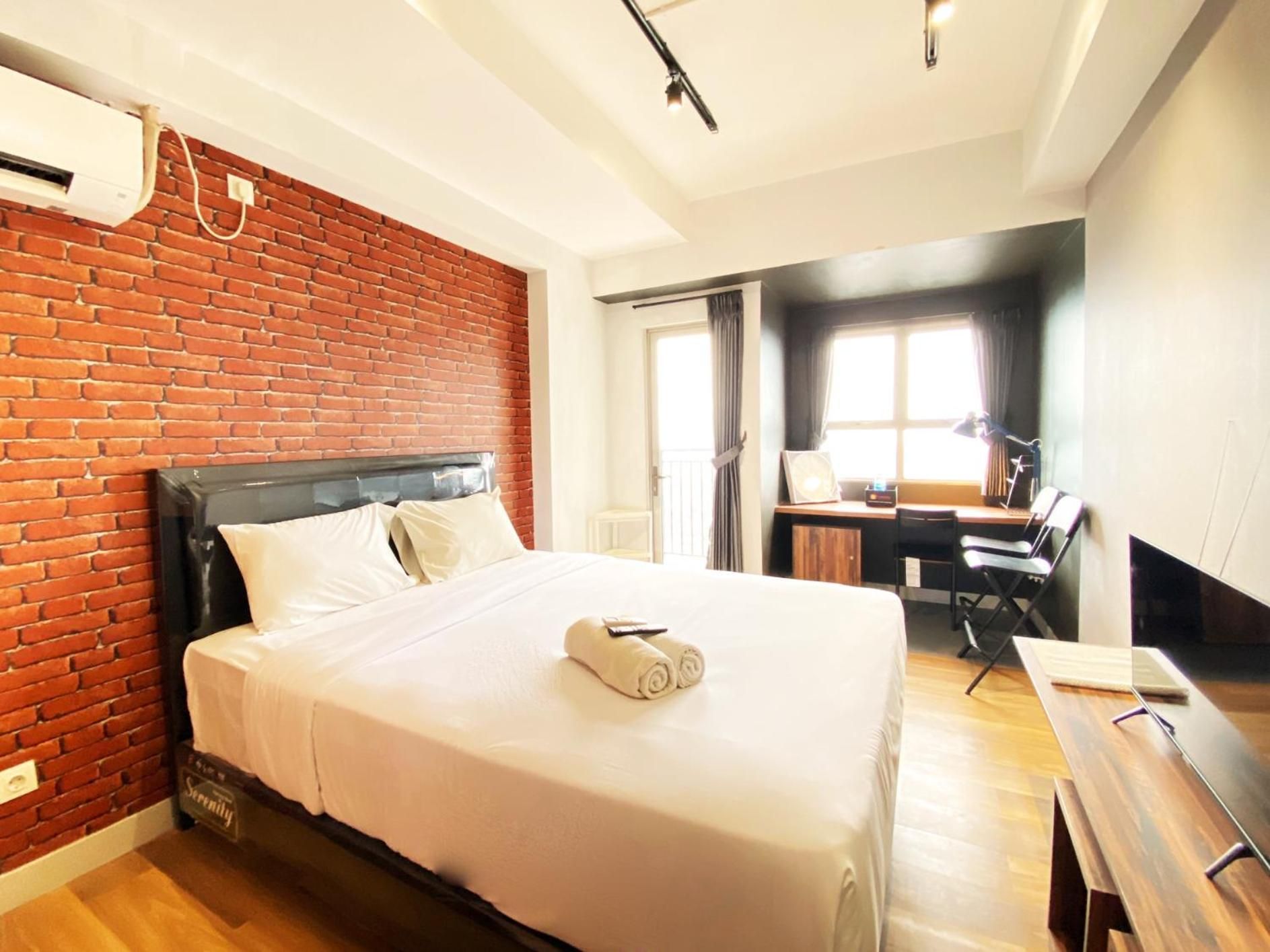 Studio Apartment