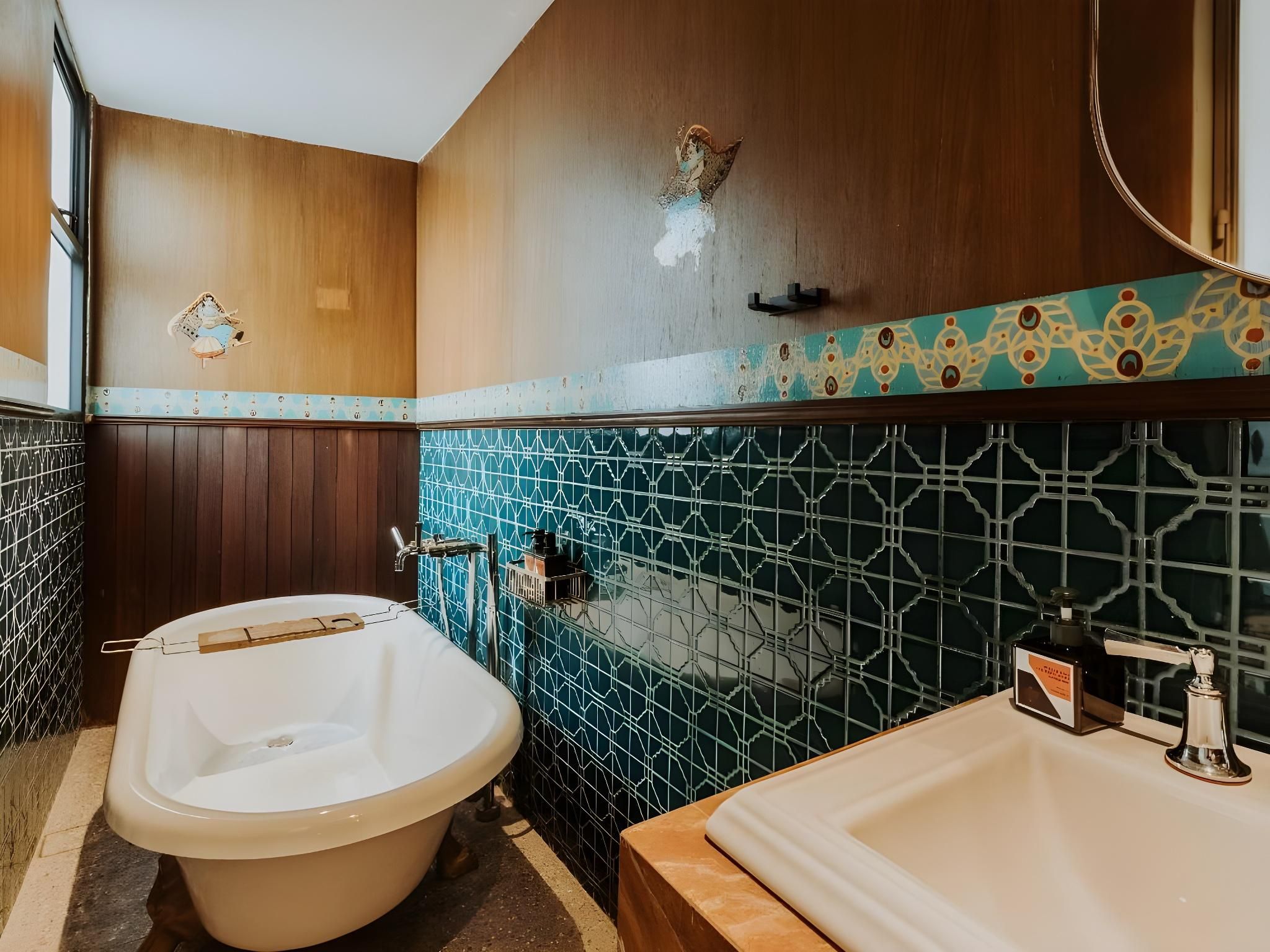 Large Inside Bathtub