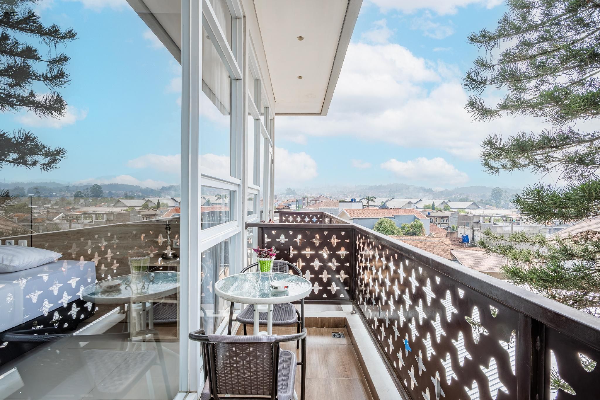 Executive Room with Balcony