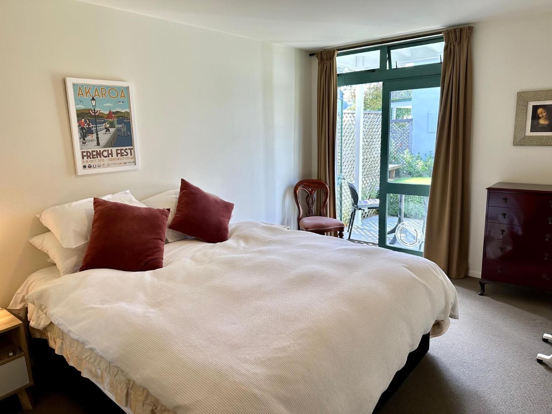 Two-Bedroom Deluxe Apartment with Harbor View