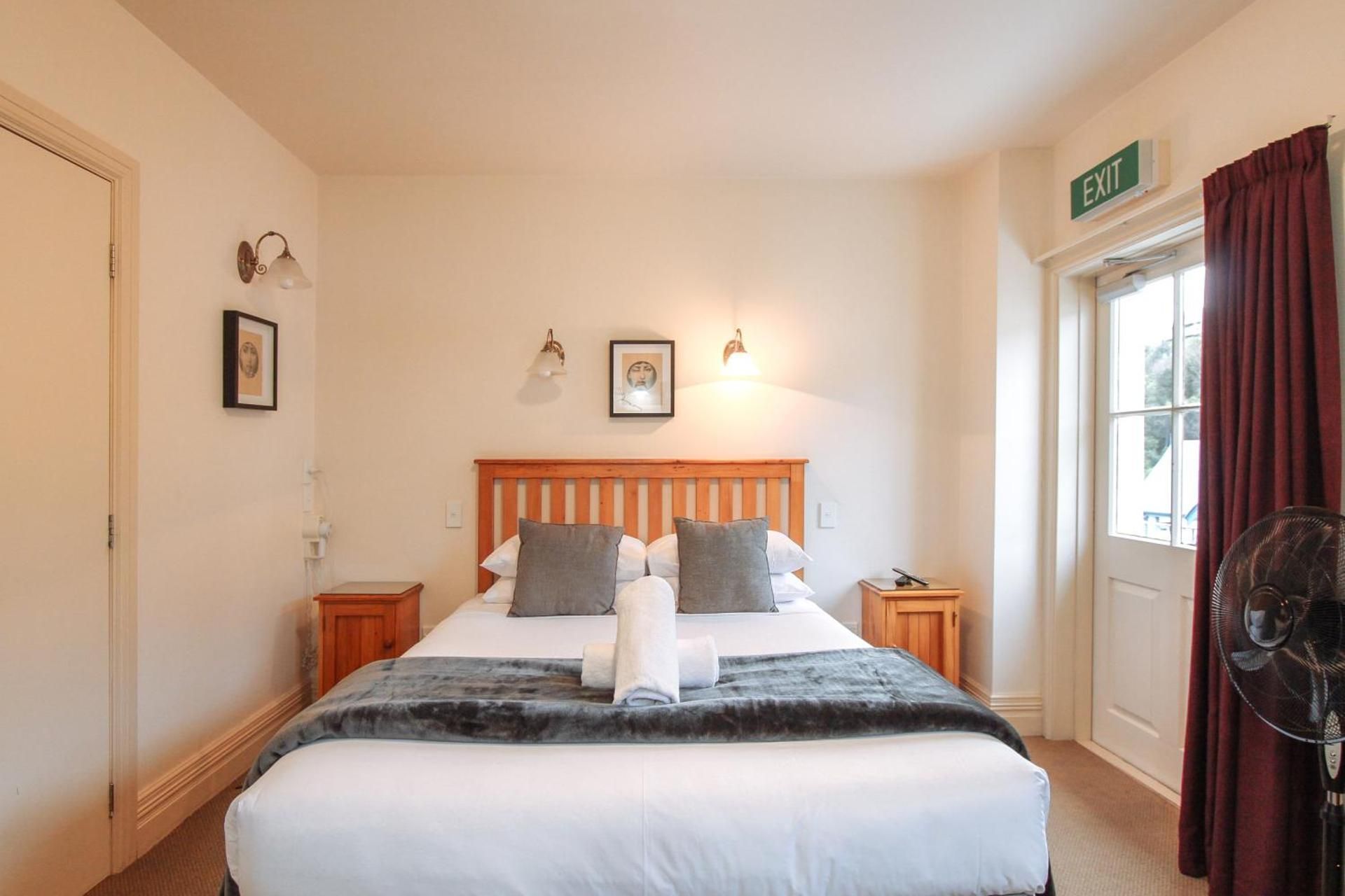 Queen Room