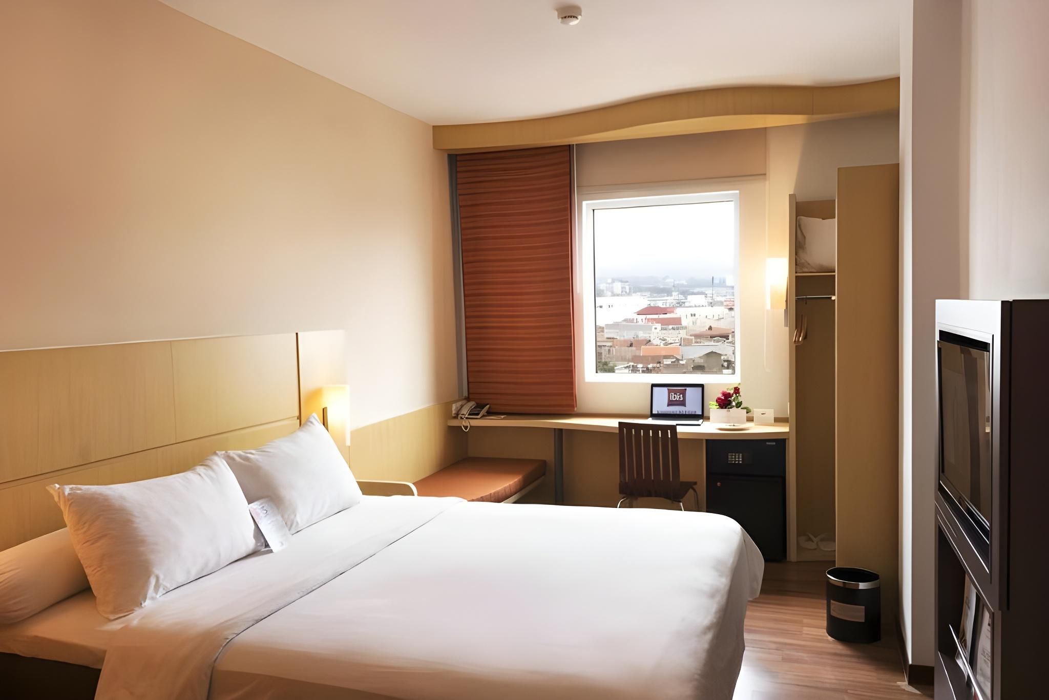 Standard 2 Single beds