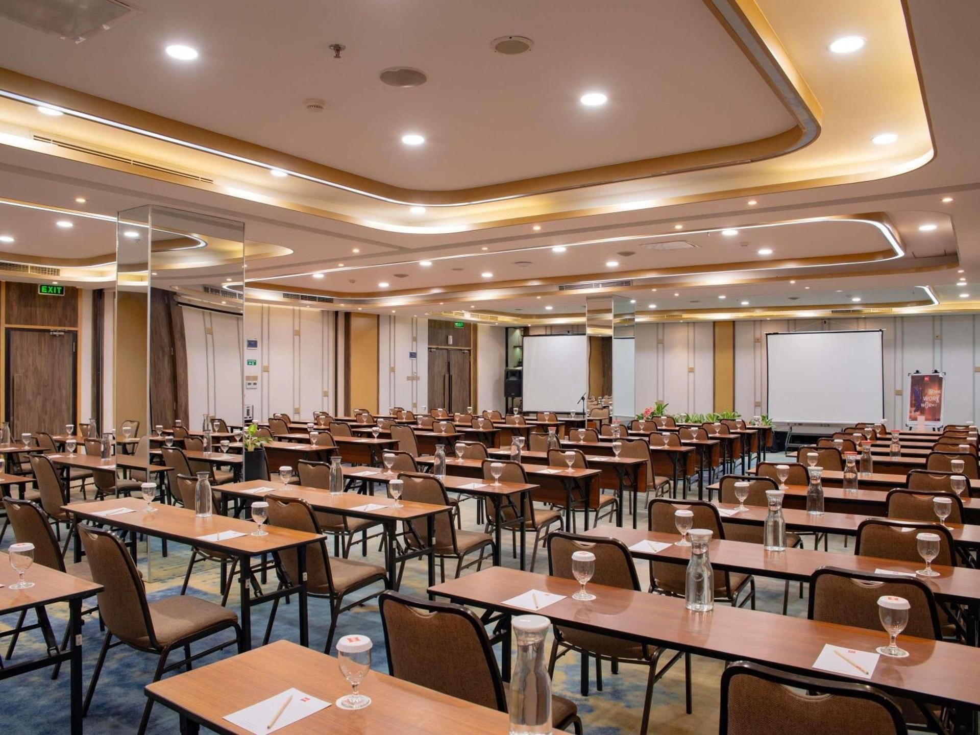 meeting room / ballrooms