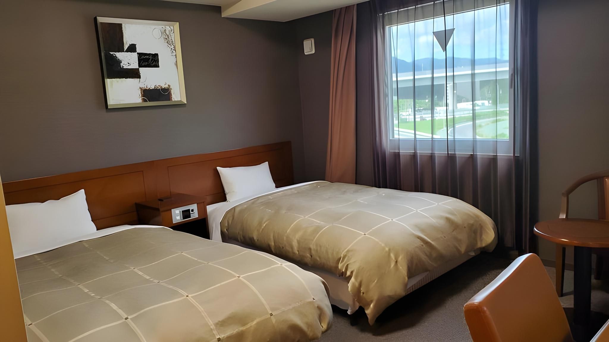 Twin Room - Non-Smoking