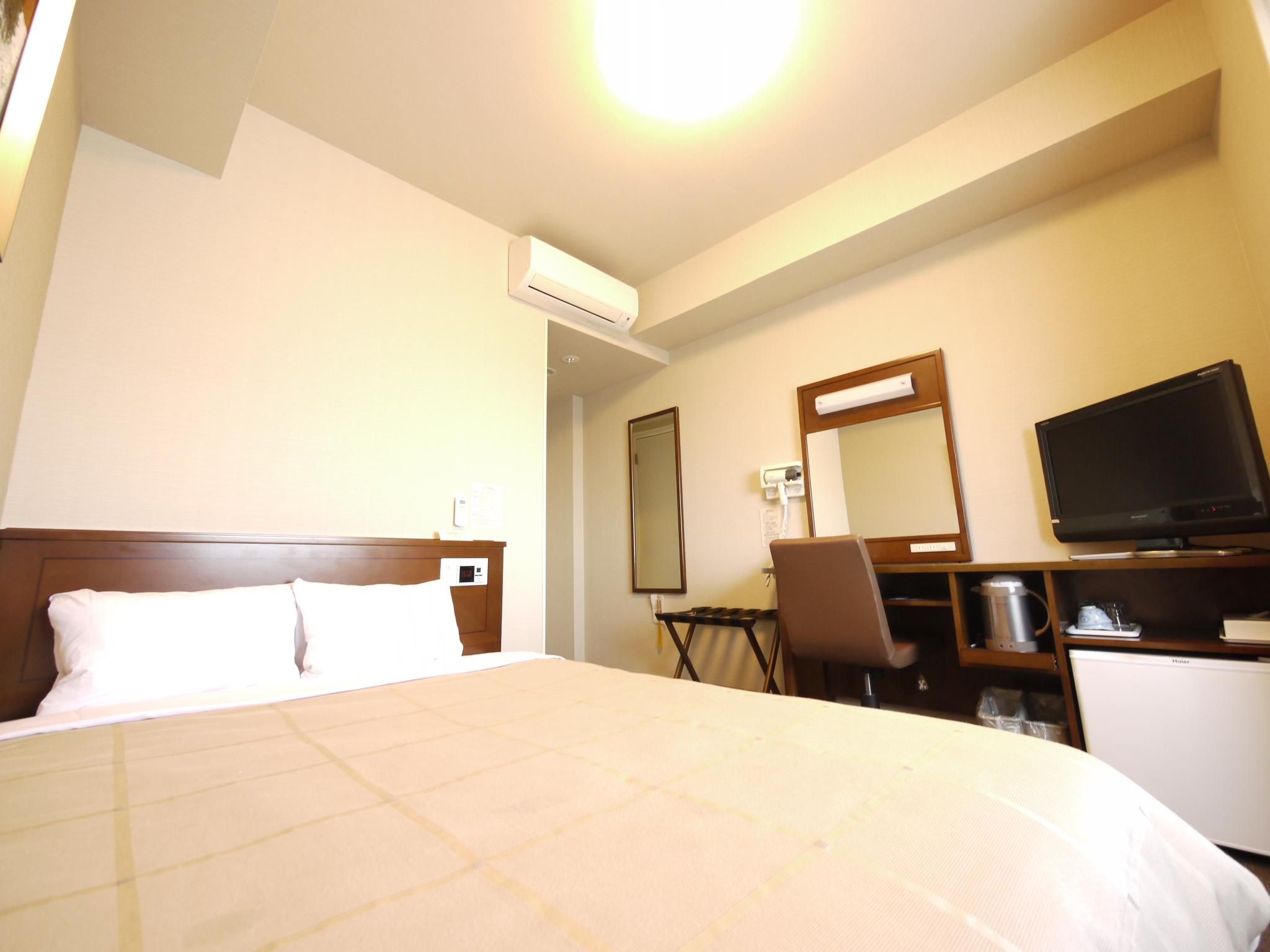 Semi Double Room - Non-Smoking