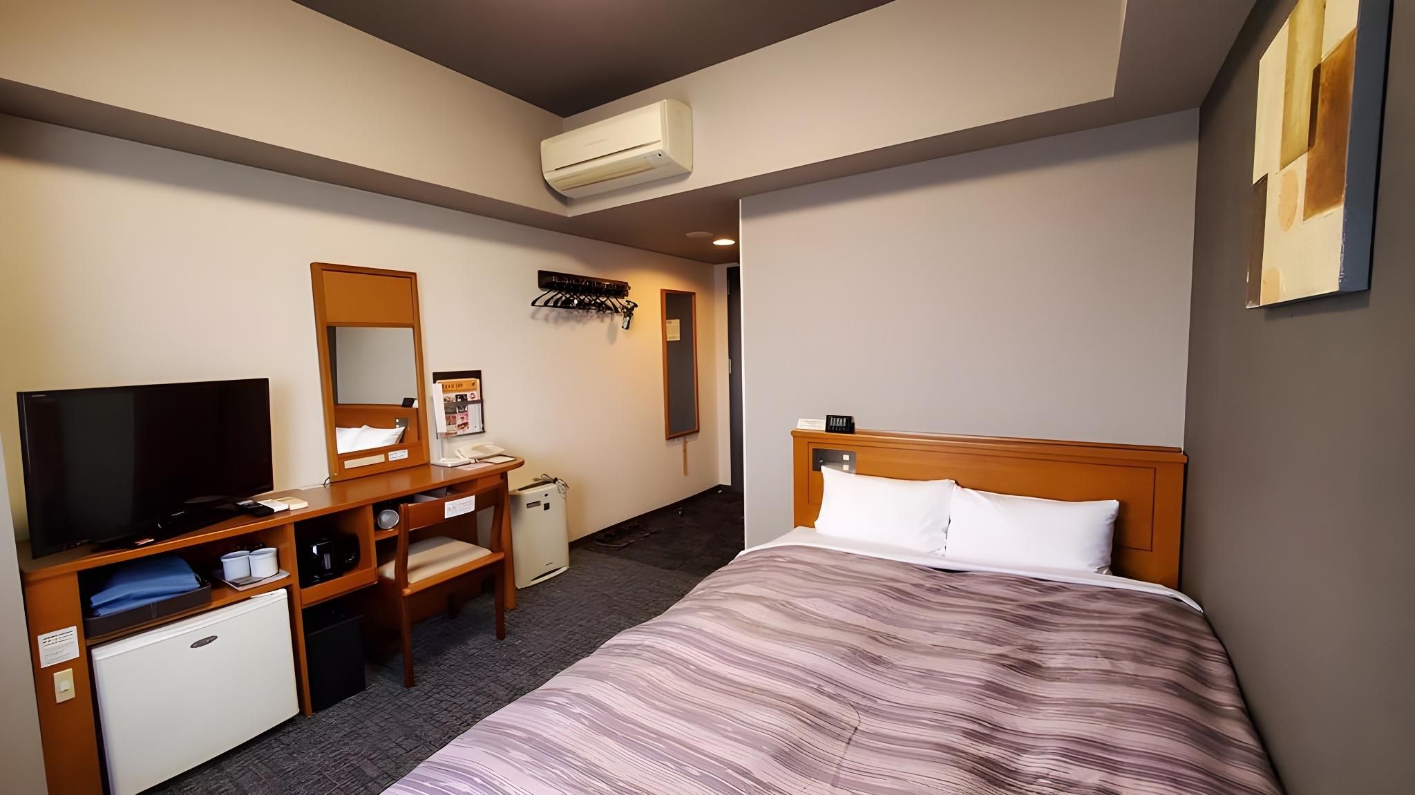 Semi Double Room - Non-Smoking
