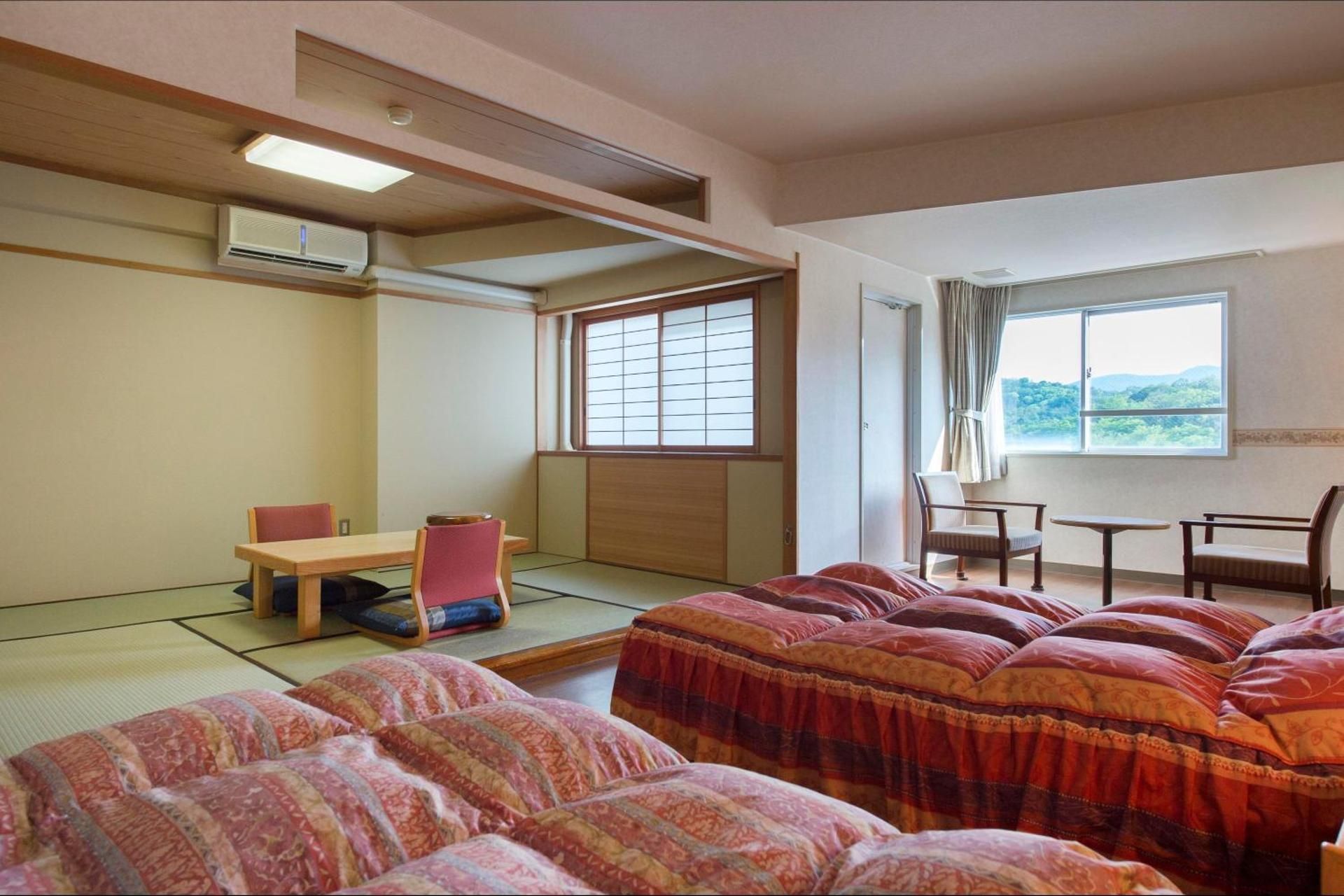 Standard Japanese-Western-Style Room
