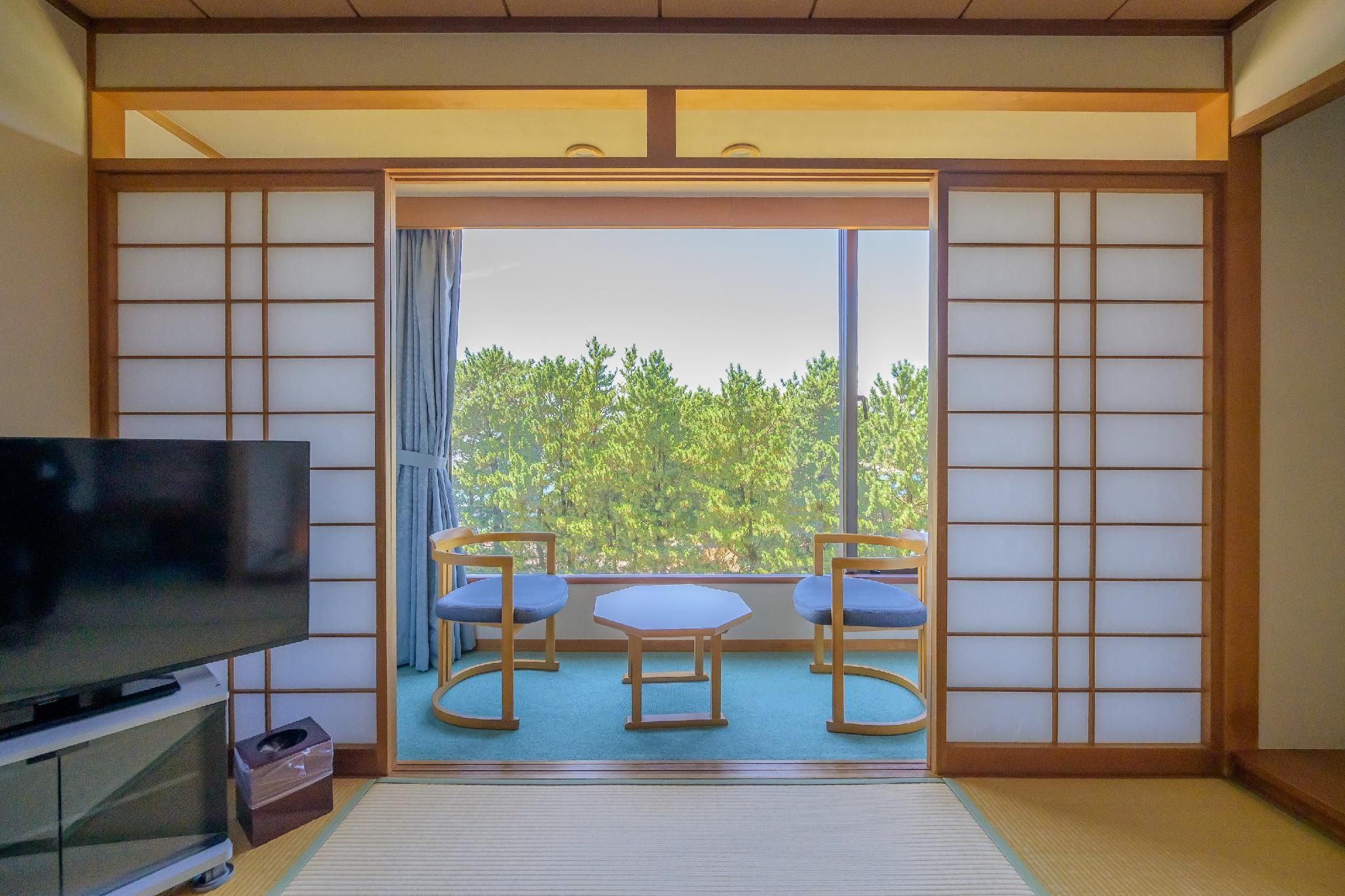Japanese Style Room with 8 Tatami