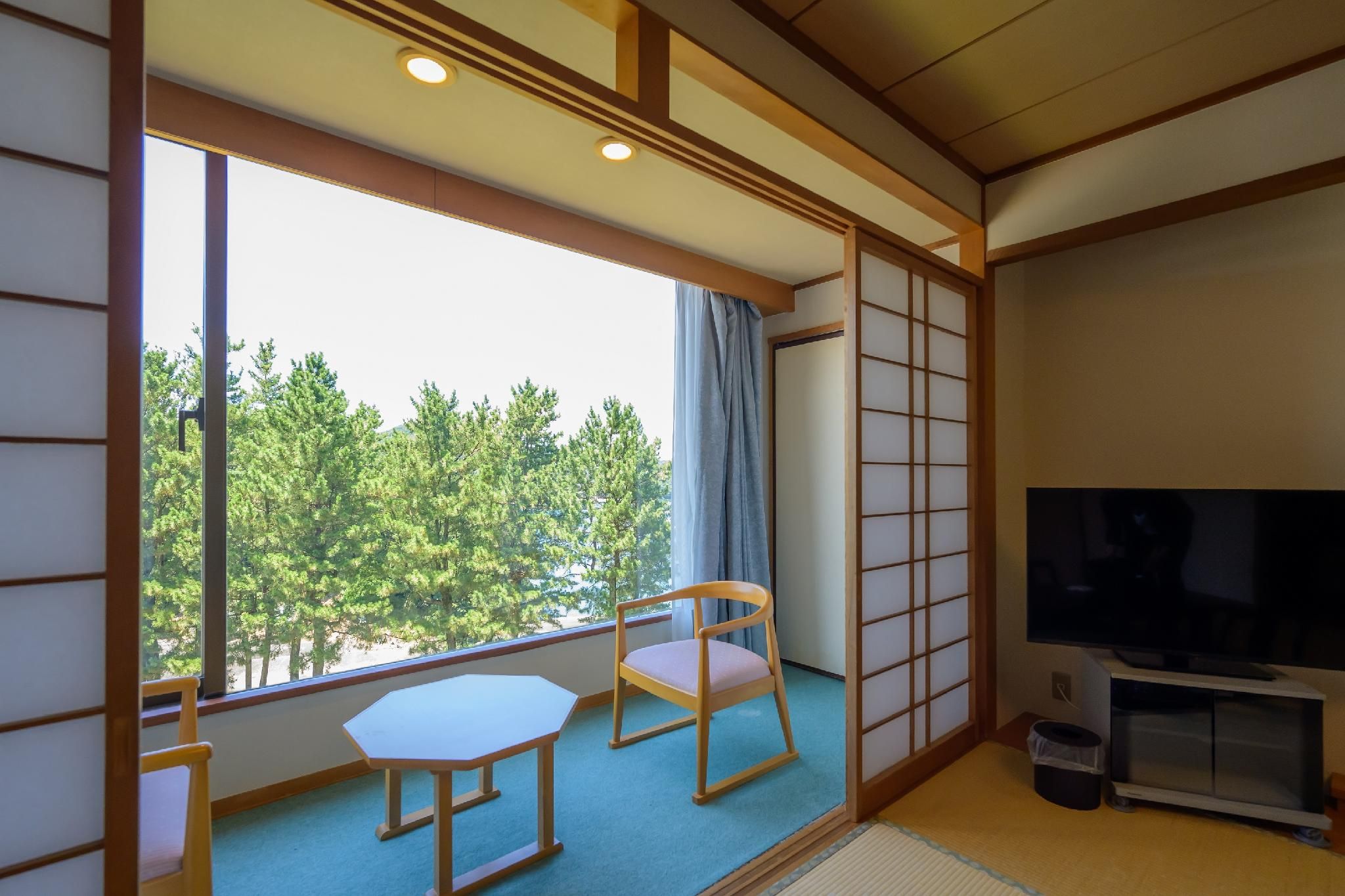 Japanese Style Room with 10 Tatami