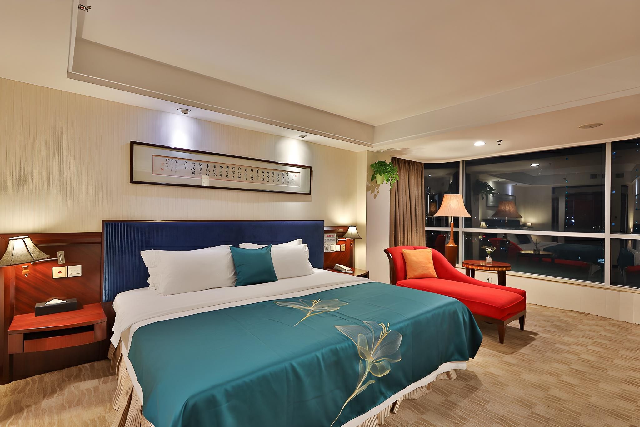 Riverview Suite