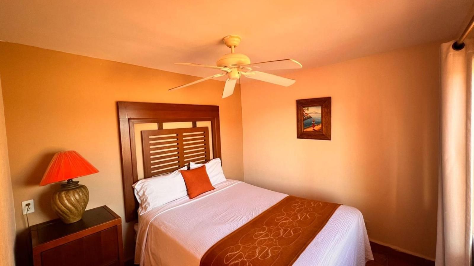 Deluxe Twin Room with Sea View