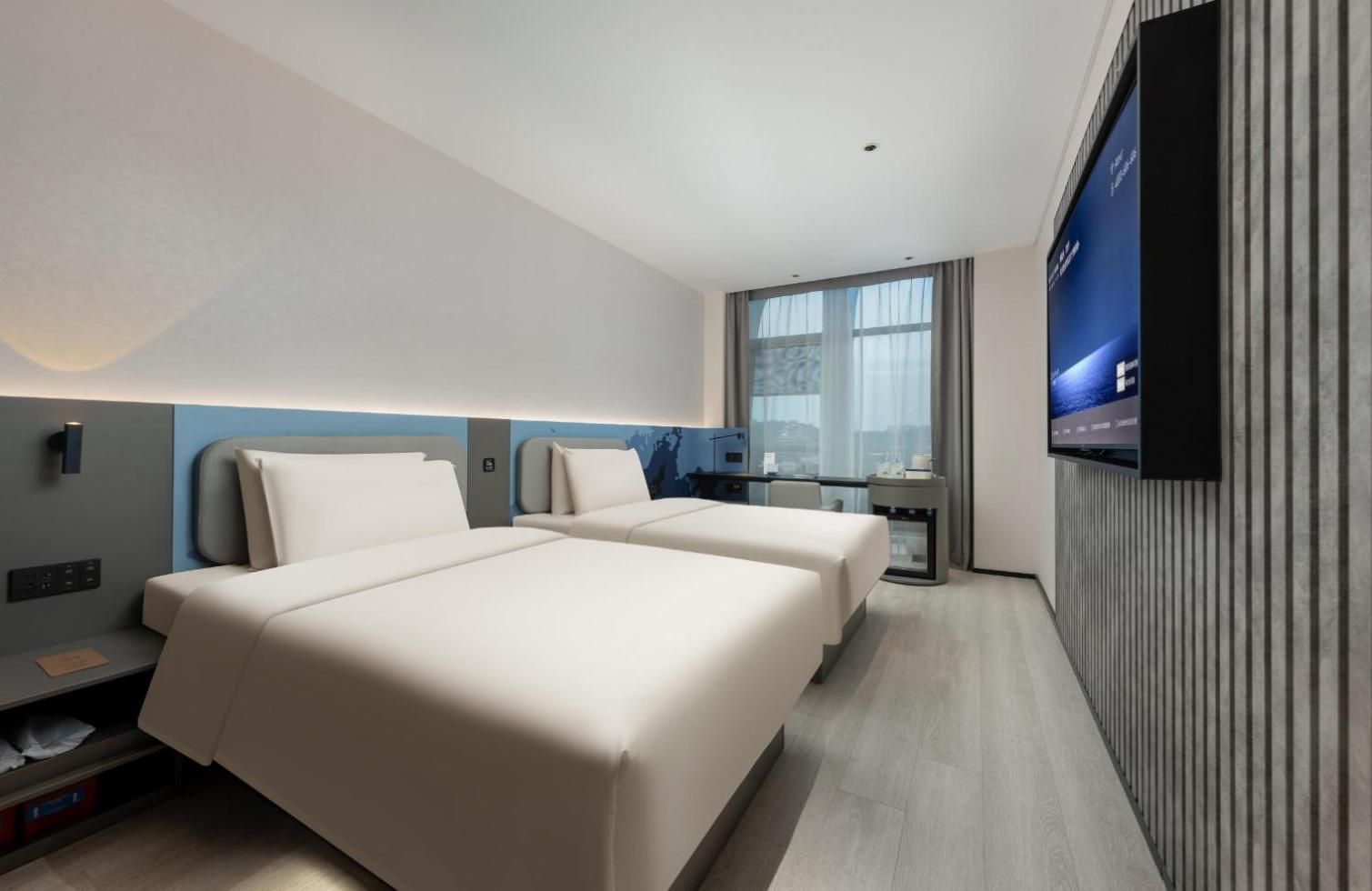 Standard Twin Bed Room