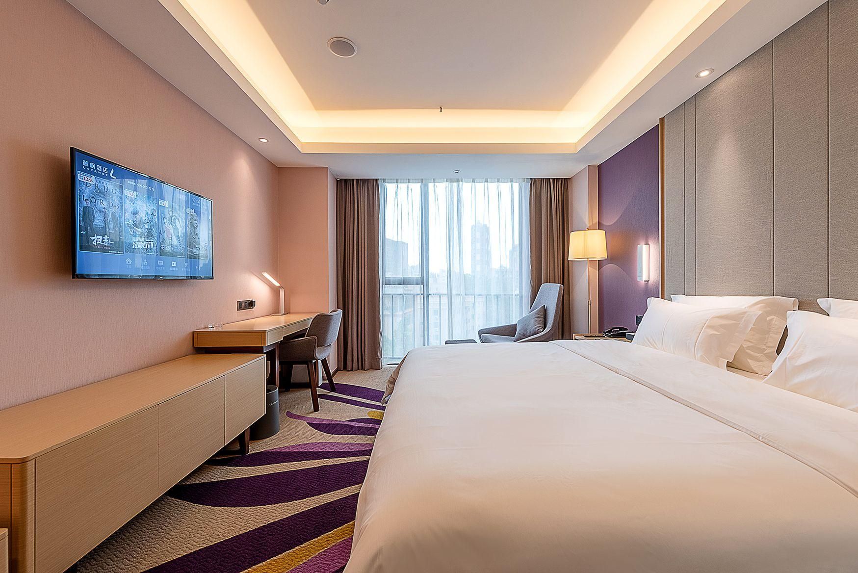 WH - Deluxe Bed Room
