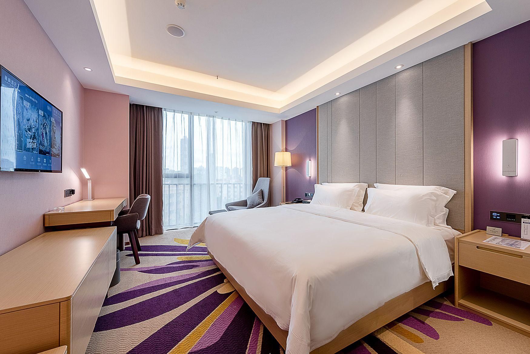 WH - Deluxe Bed Room