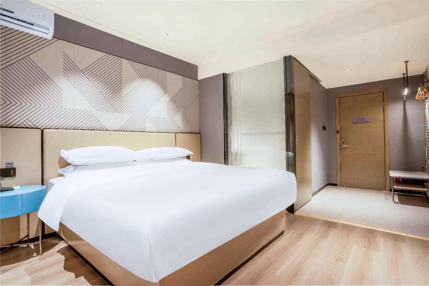 Dossen - Deluxe Bed Room