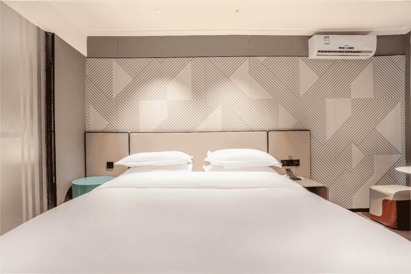 Dossen - Executive Suite