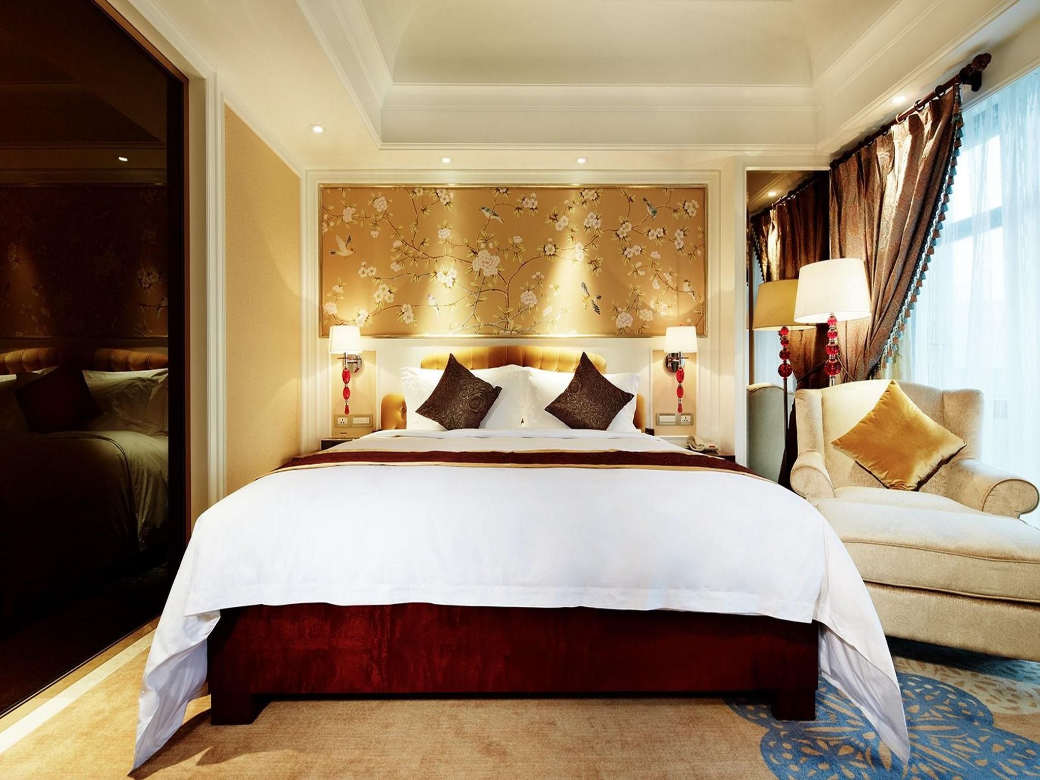 Canton Fair Offer- Deluxe Double or Twin Room