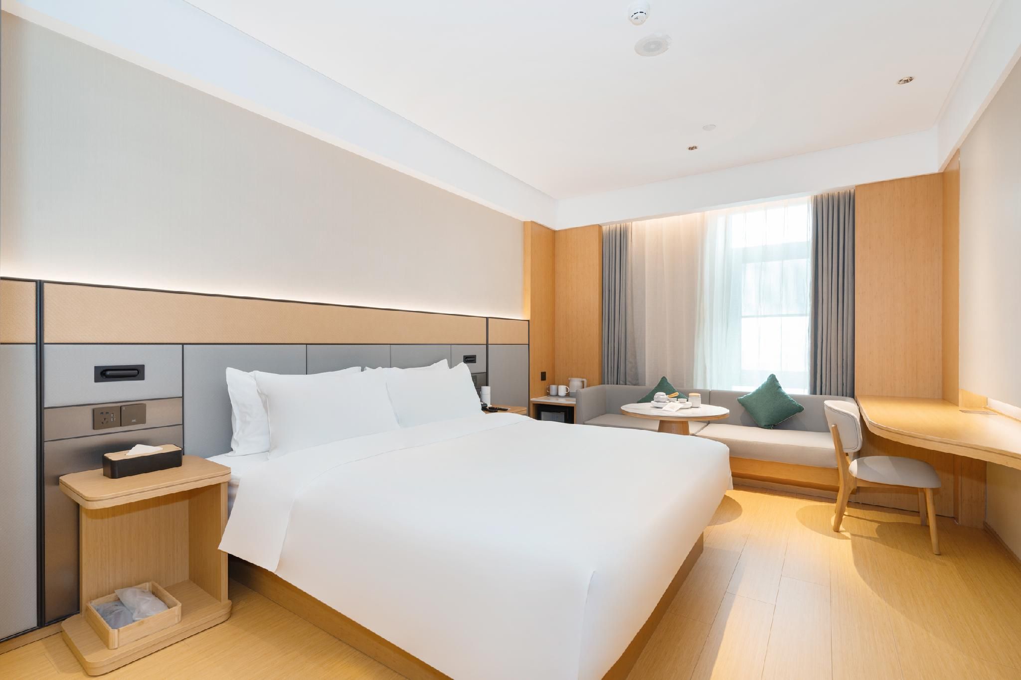 Huazhu - Superior BedRoom