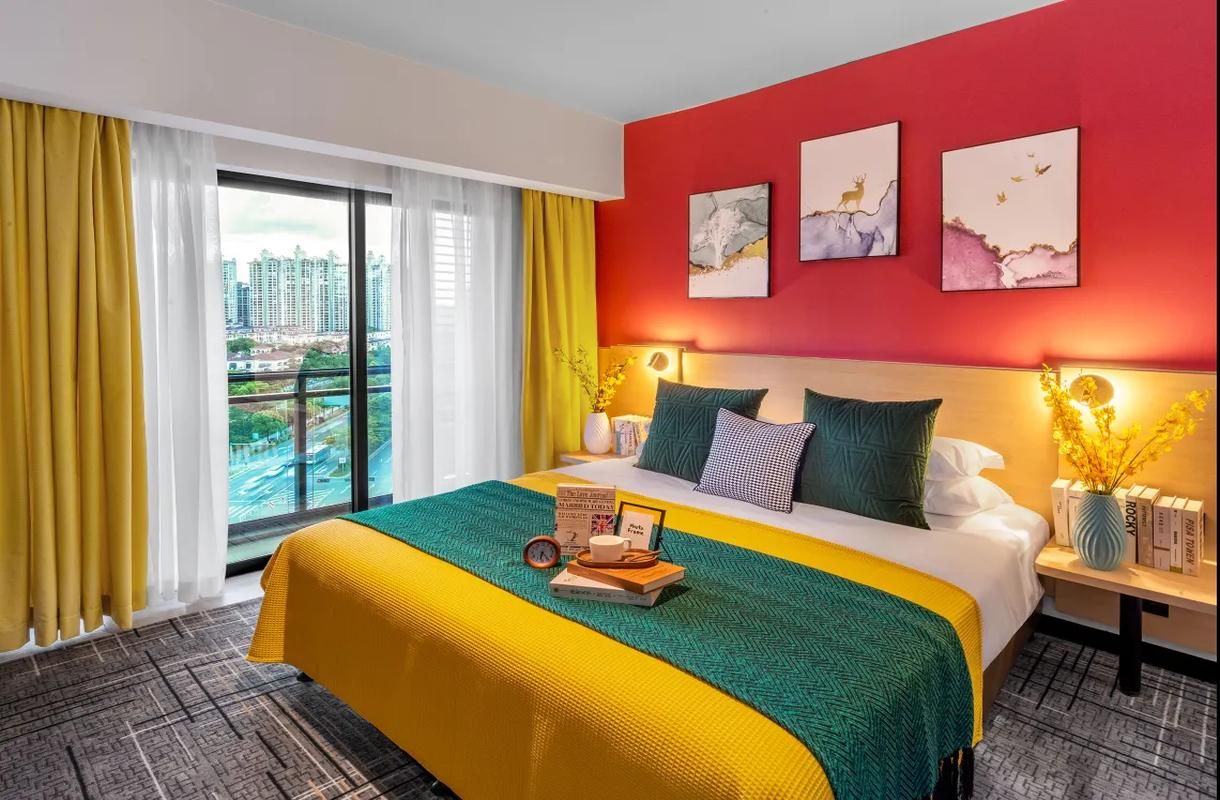 Business King Room