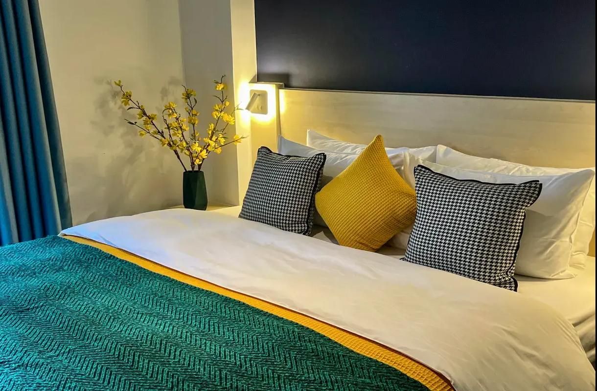 Select Bed Room