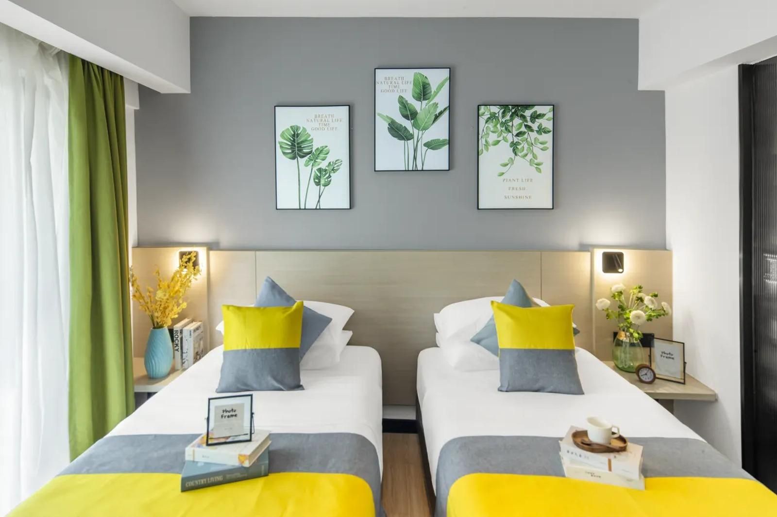 2 Bed Twin Superior Room