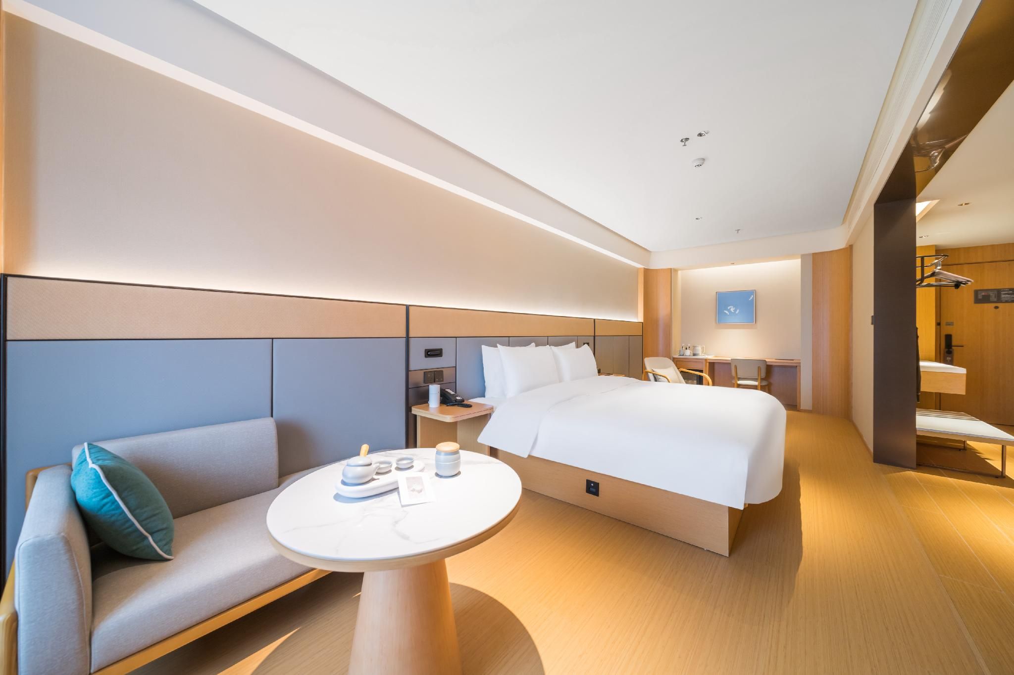Huazhu - Deluxe Family Room