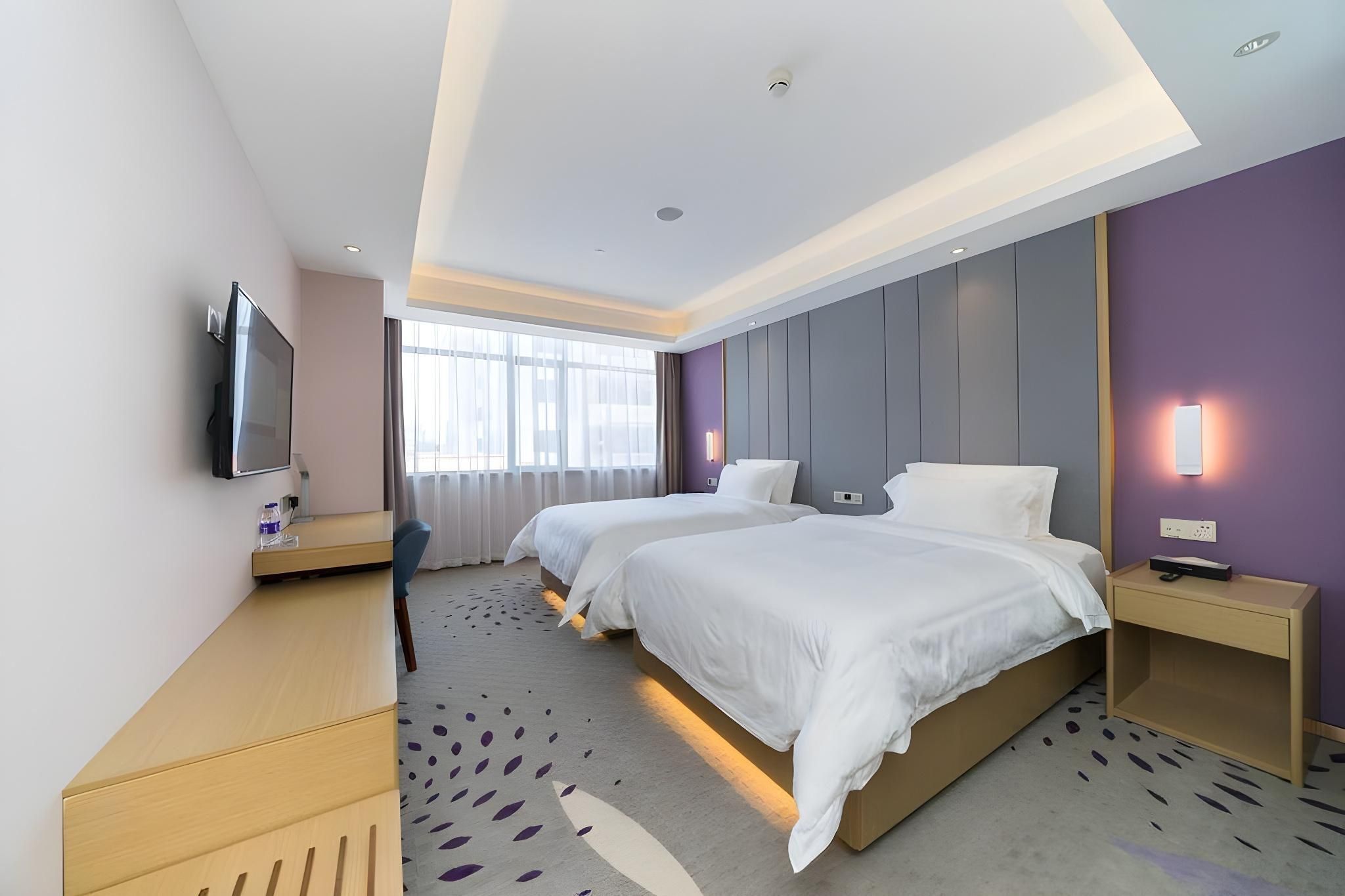 Twin Deluxe Room