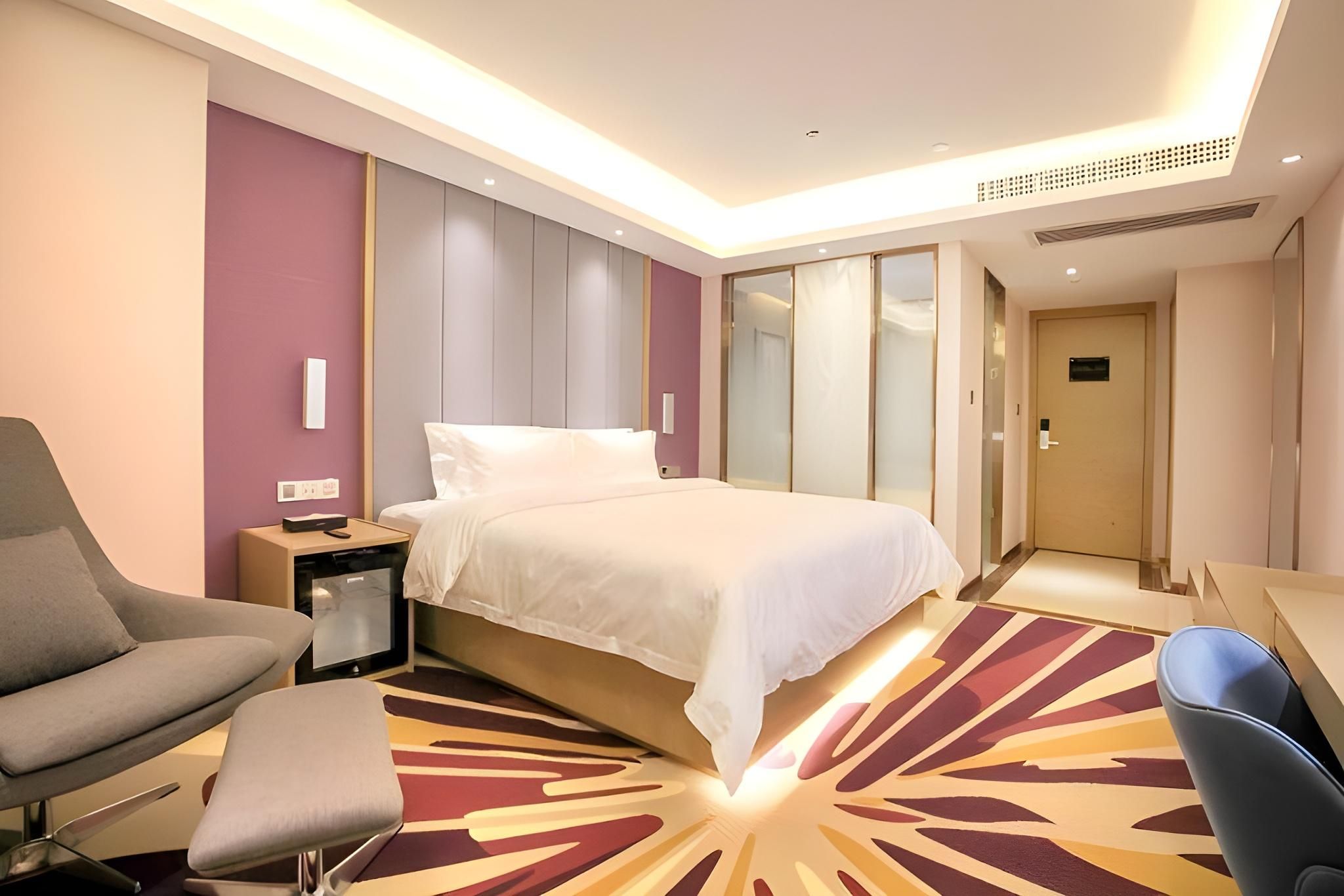 Deluxe King size bed Room